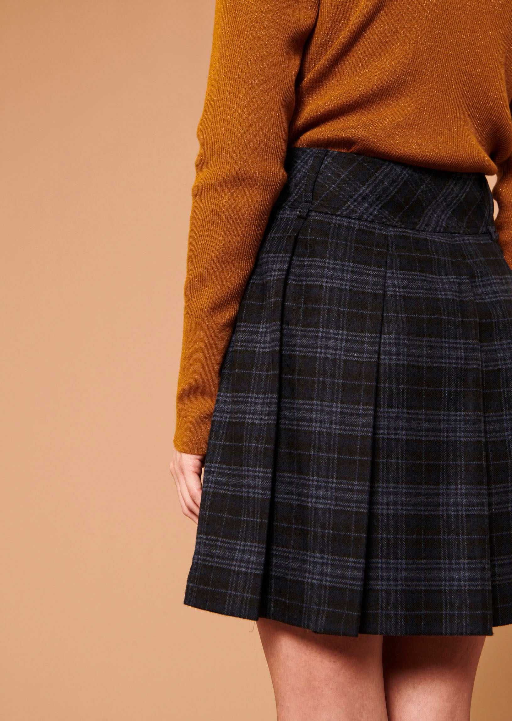 Jupe Jussie bleu nuit en tartan Faume - seconde main