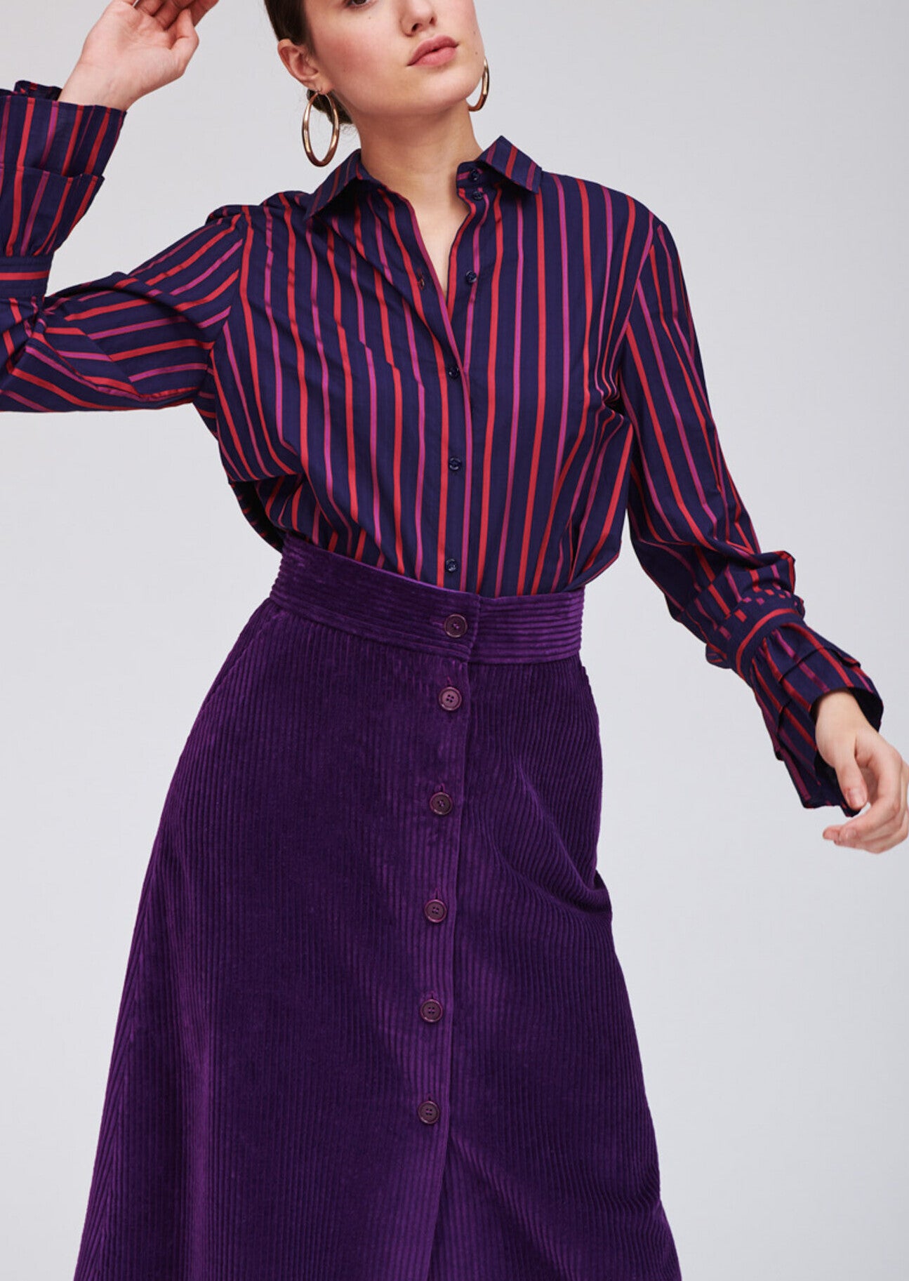 Chemise bleu nuit à rayures roses et rouges Faume - seconde main