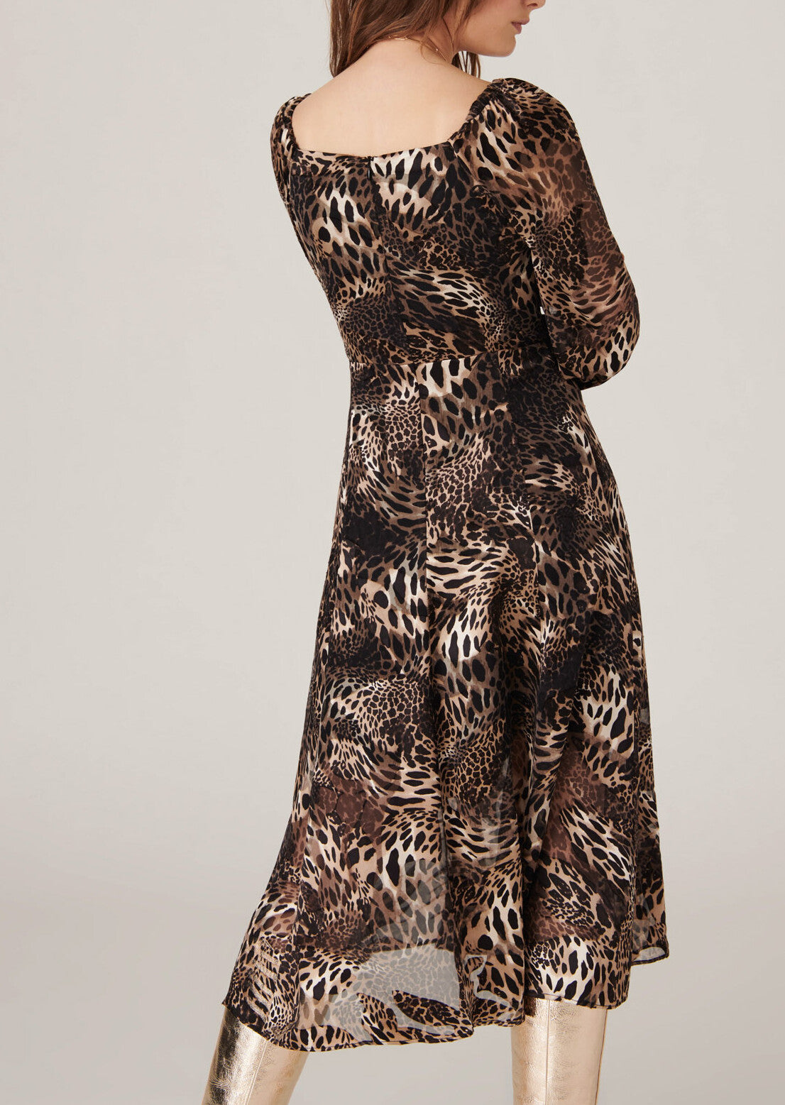 Robe Rayane esprit cache-coeur imprimé dévoré animal sur viscose de soie noire et sable Faume - seconde main