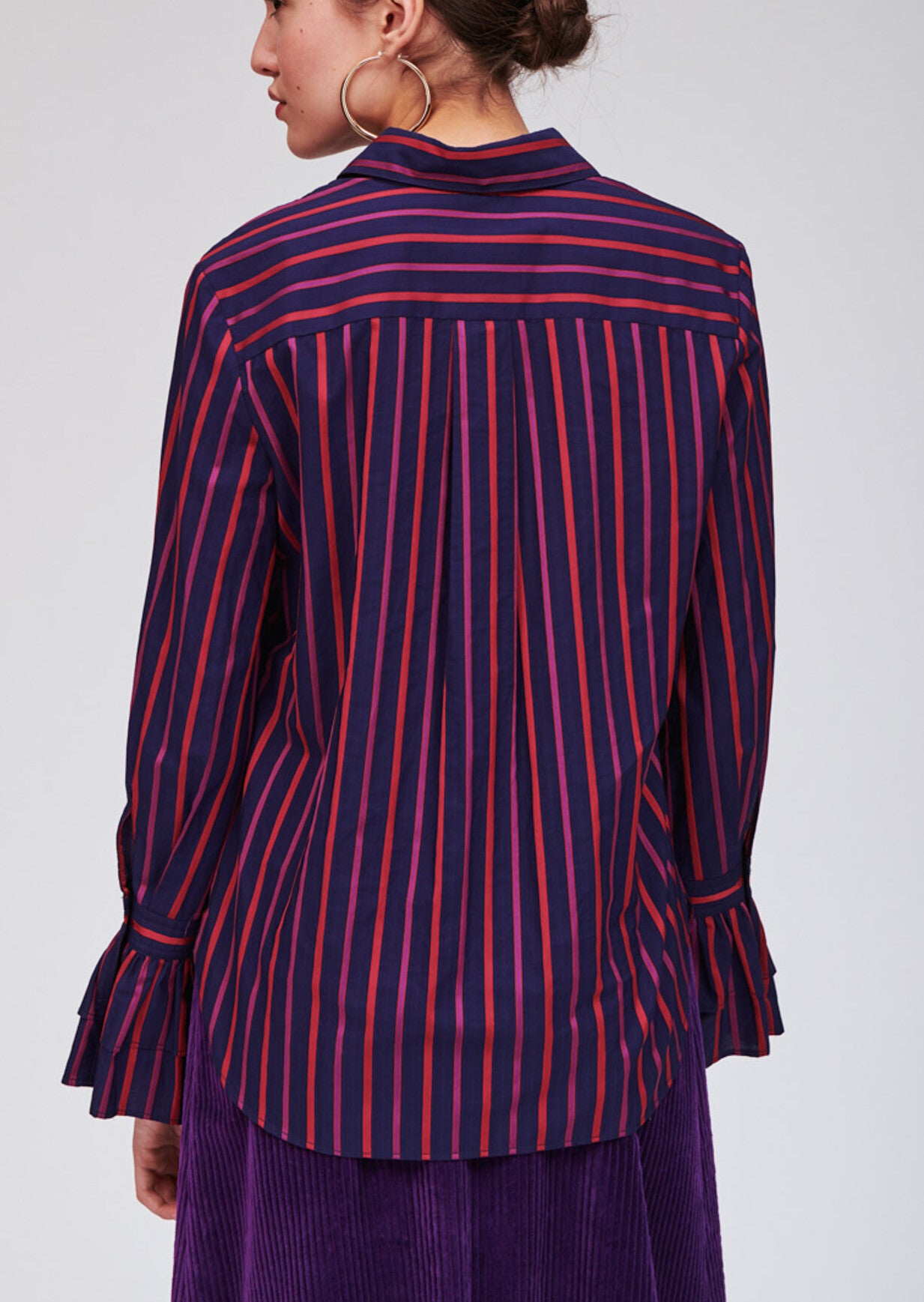 Chemise bleu nuit à rayures roses et rouges Faume - seconde main