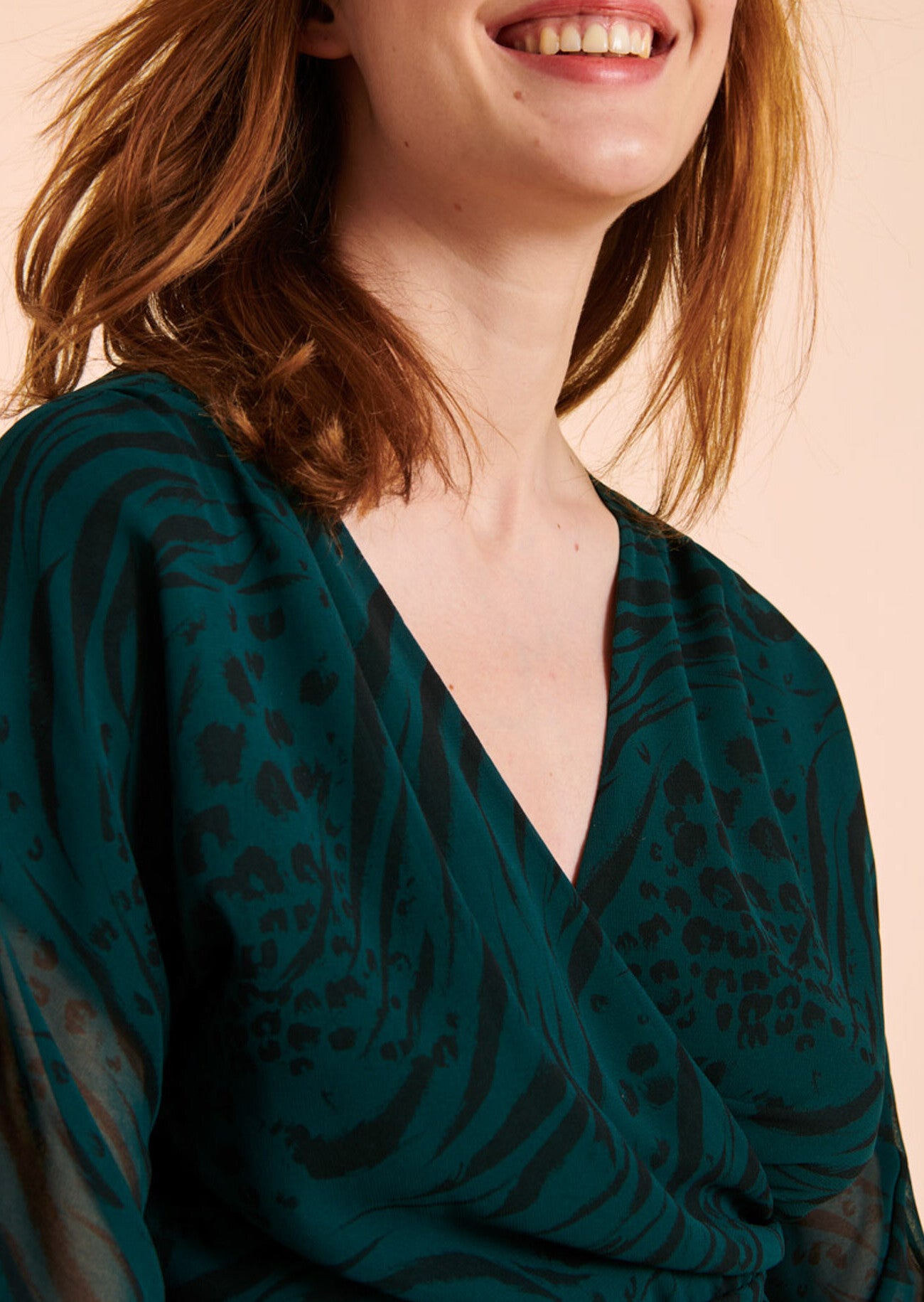 Robe mi-longue Romanella imprimé animal en georgette Faume - seconde main