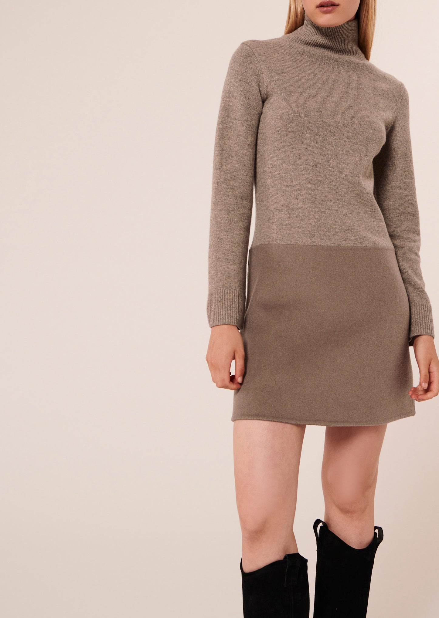 Robe Roussette beige en laine merinos et alpaga Faume - seconde main