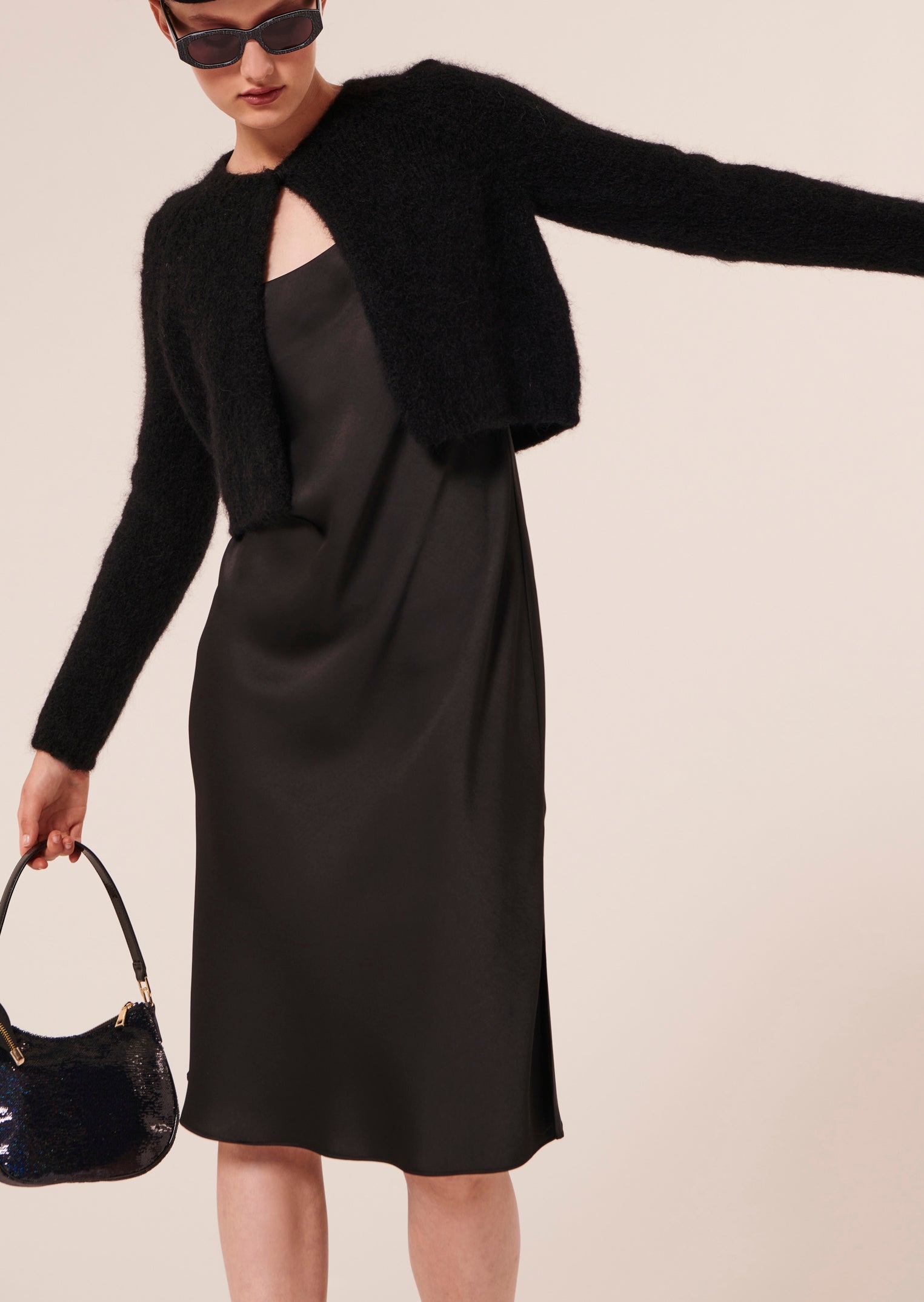 Robe Reane noire en satin fluide Faume - seconde main