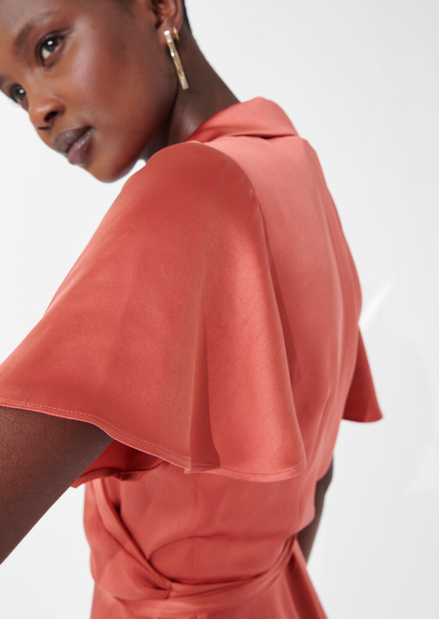 Robe Rybasi bois de rose en satin Faume - seconde main