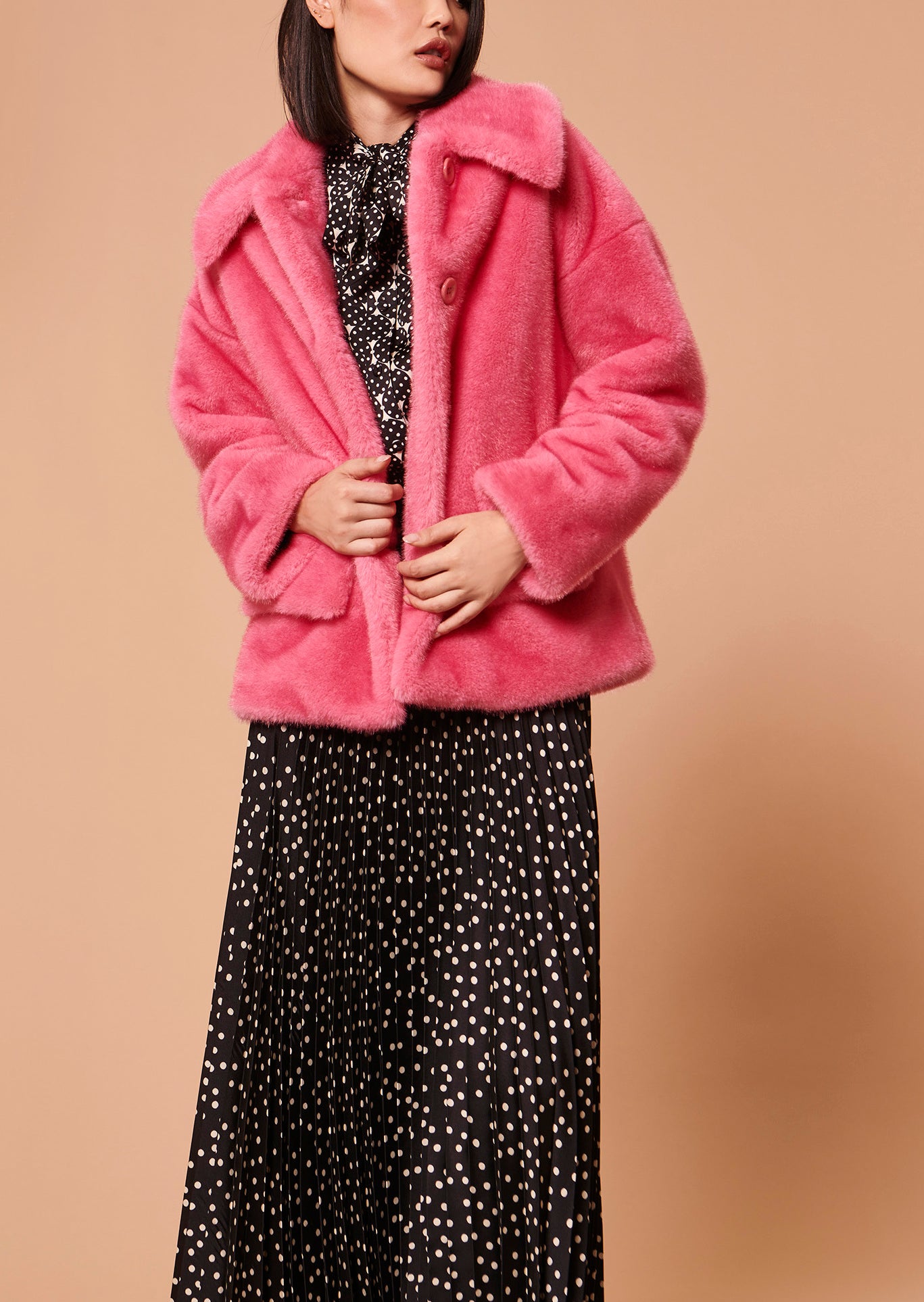 Manteau Matt rose en fausse fourrure Faume - seconde main