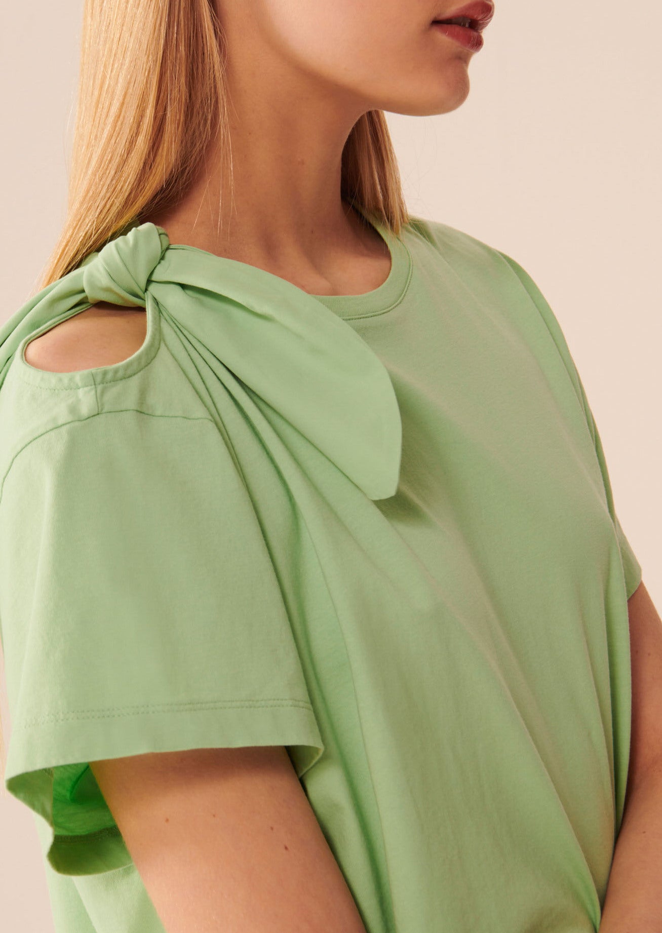 T-shirt Tarabow vert pâle en coton Faume - seconde main