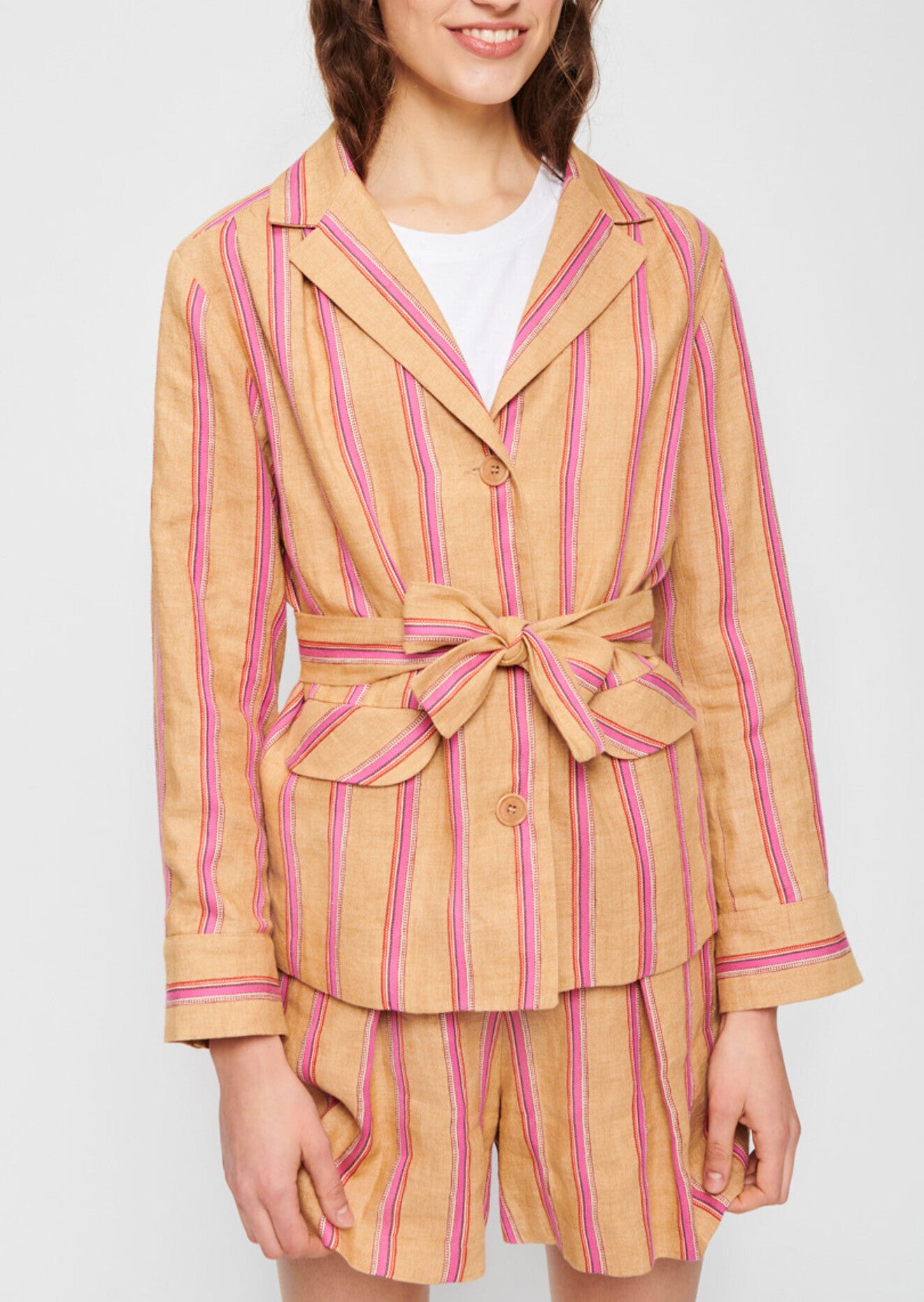 Veste en lin à rayures roses Faume - seconde main