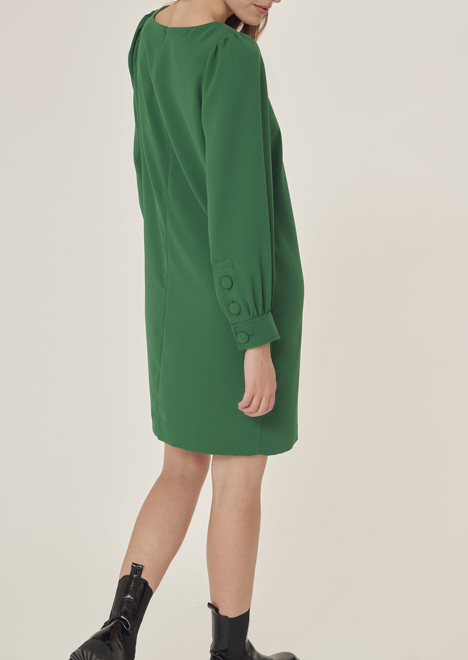 Robe Robina vert en crêpe Faume - seconde main