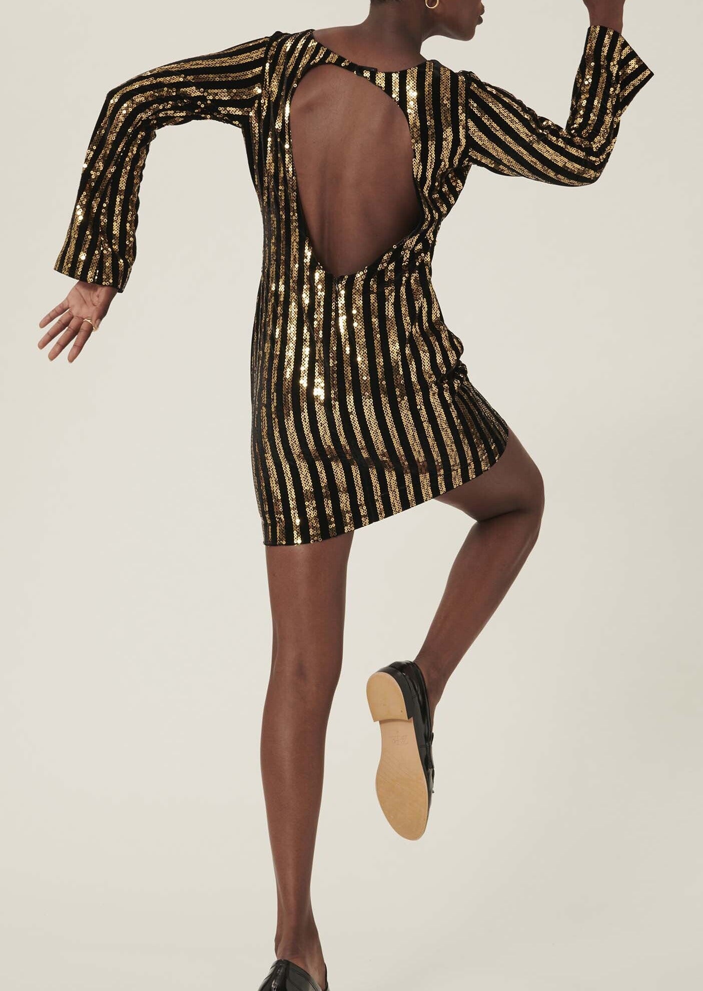 Robe Rory rayée noire et paillettes gold 