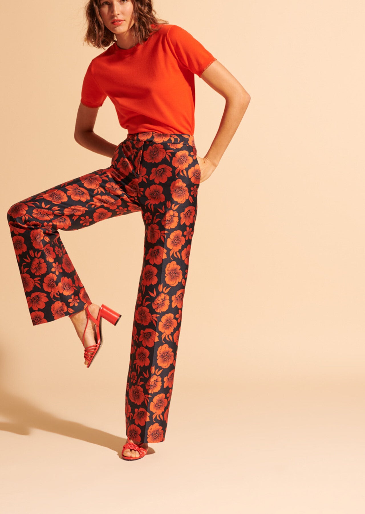 Pantalon Patti bleu nuit et orange en jacquard à fleurs Faume - seconde main