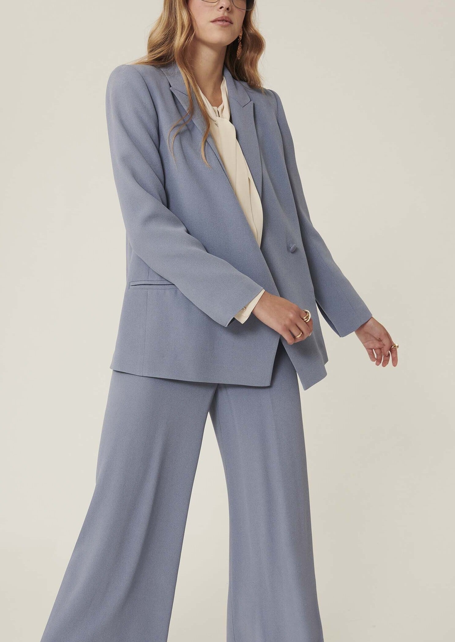 Veste Veronica bleue en crêpe envers satin Faume - seconde main