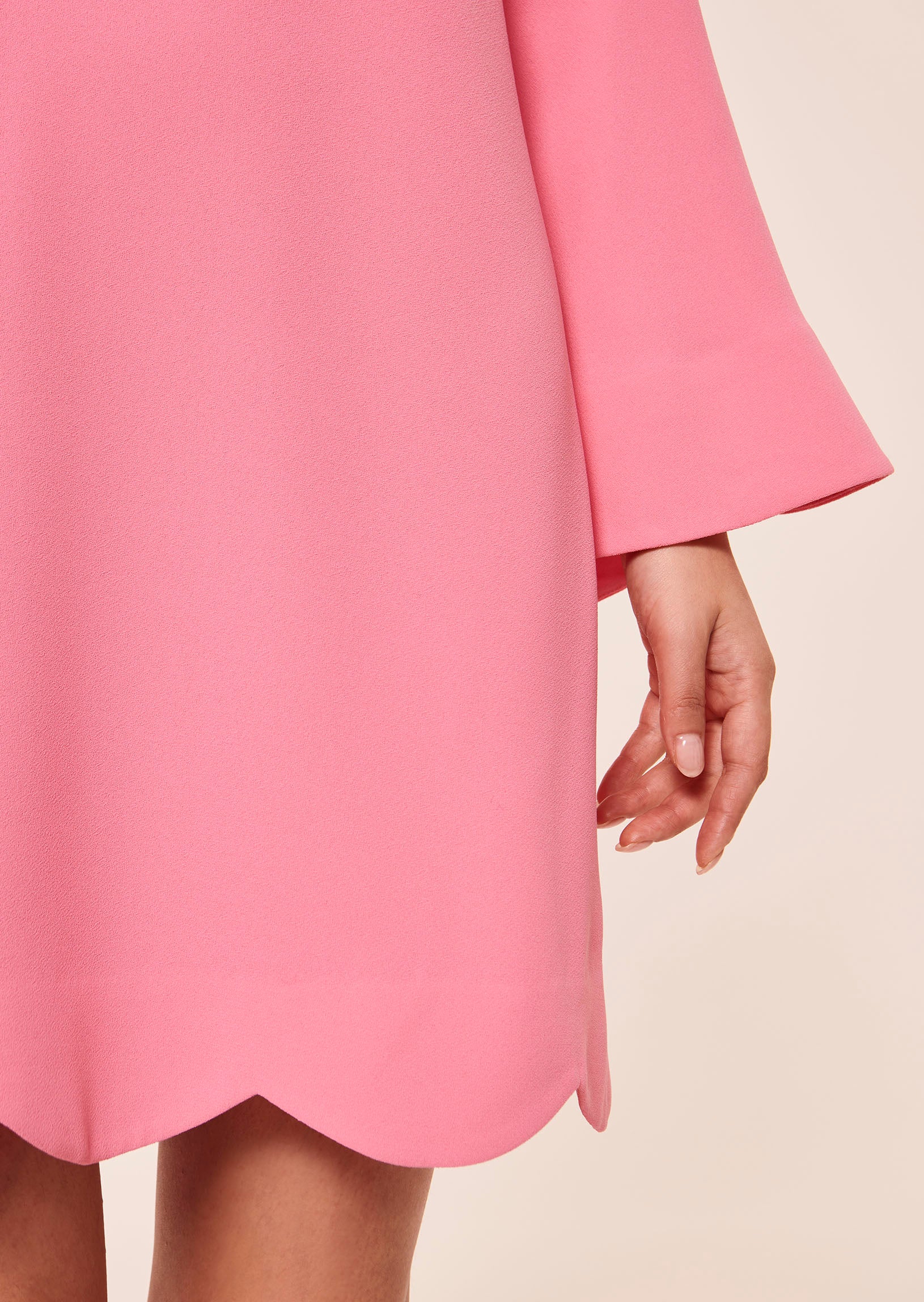 Robe Ruodana rose en crêpe Faume - seconde main