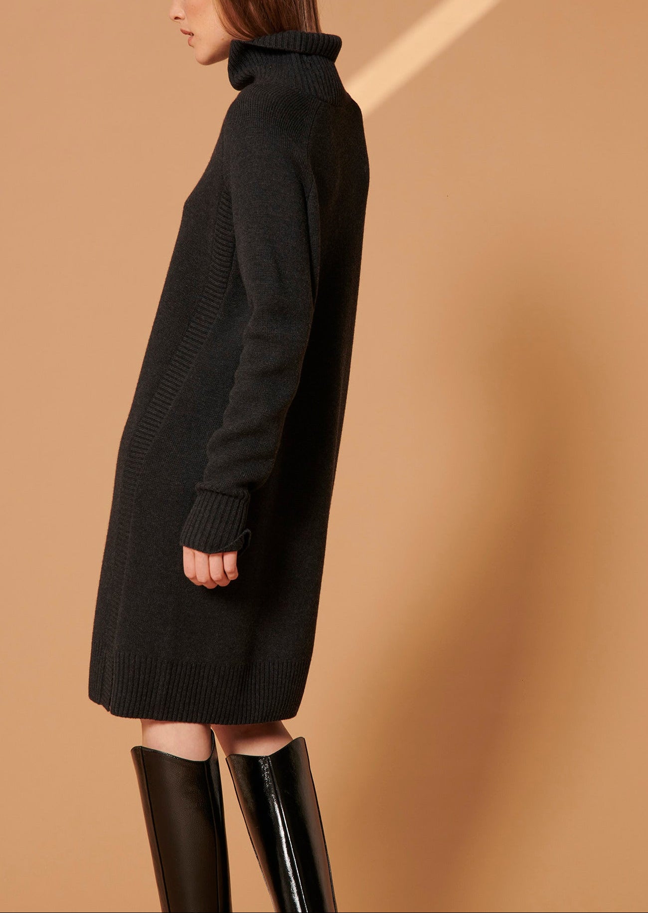 Robe pull Royale grise en laine Faume - seconde main