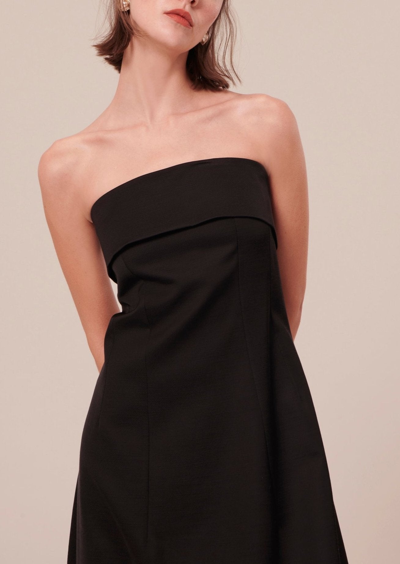 Robe Roy noire satinée Faume - seconde main