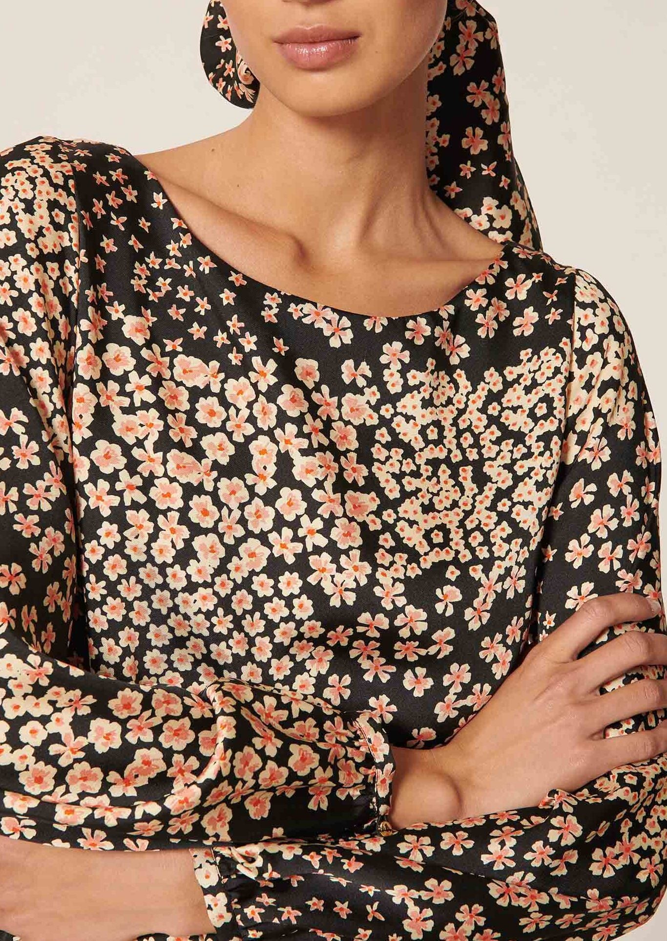 Robe Rillyta noire imprimé petites fleurs Faume - seconde main