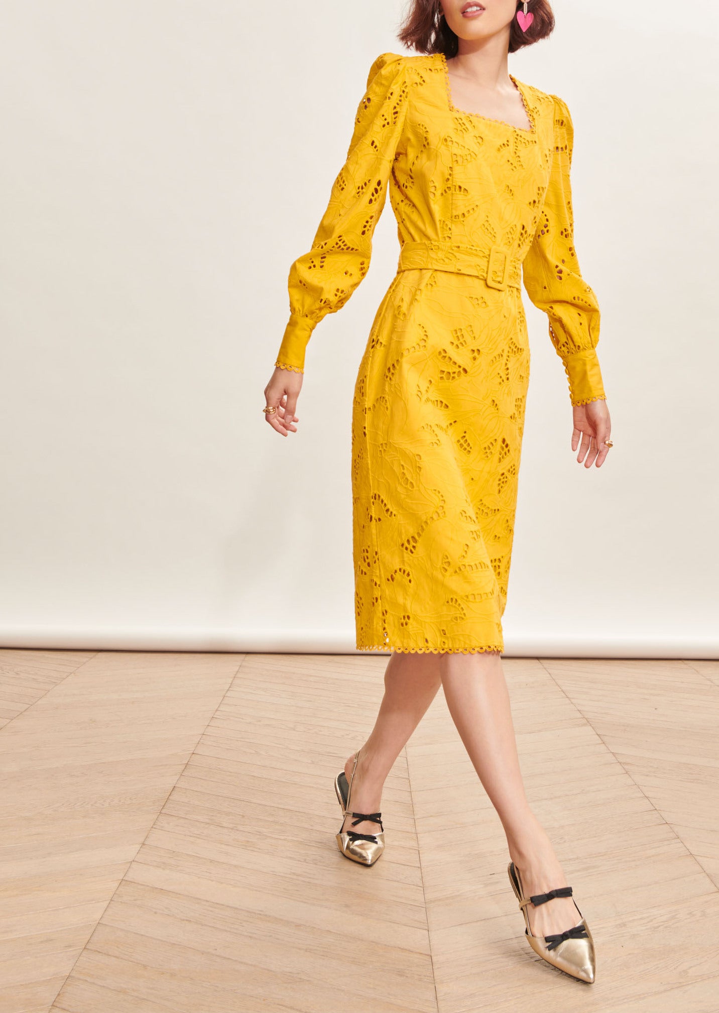 Robe Rosee jaune en broderie anglaise Faume - seconde main