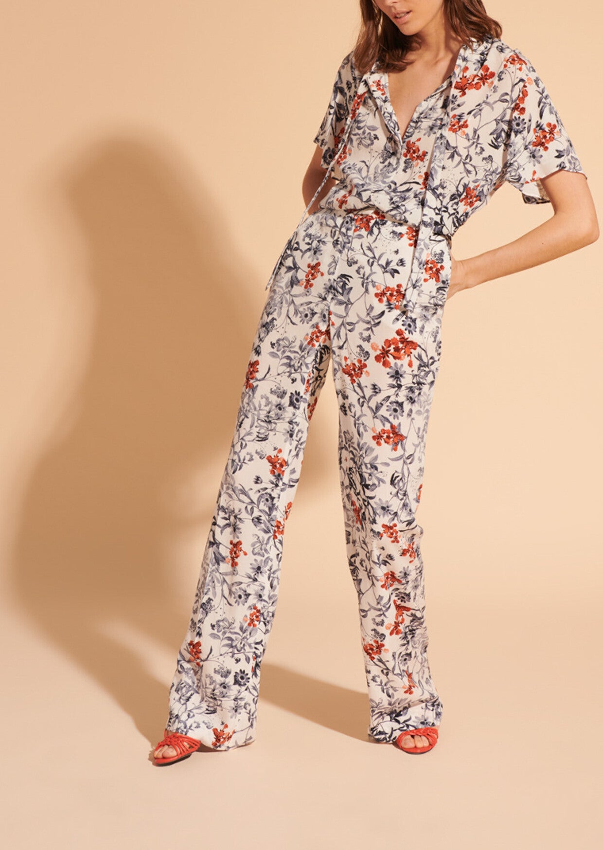 Chemise écrue Tella à col cravate imprimé fleurs japonaises Faume - seconde main