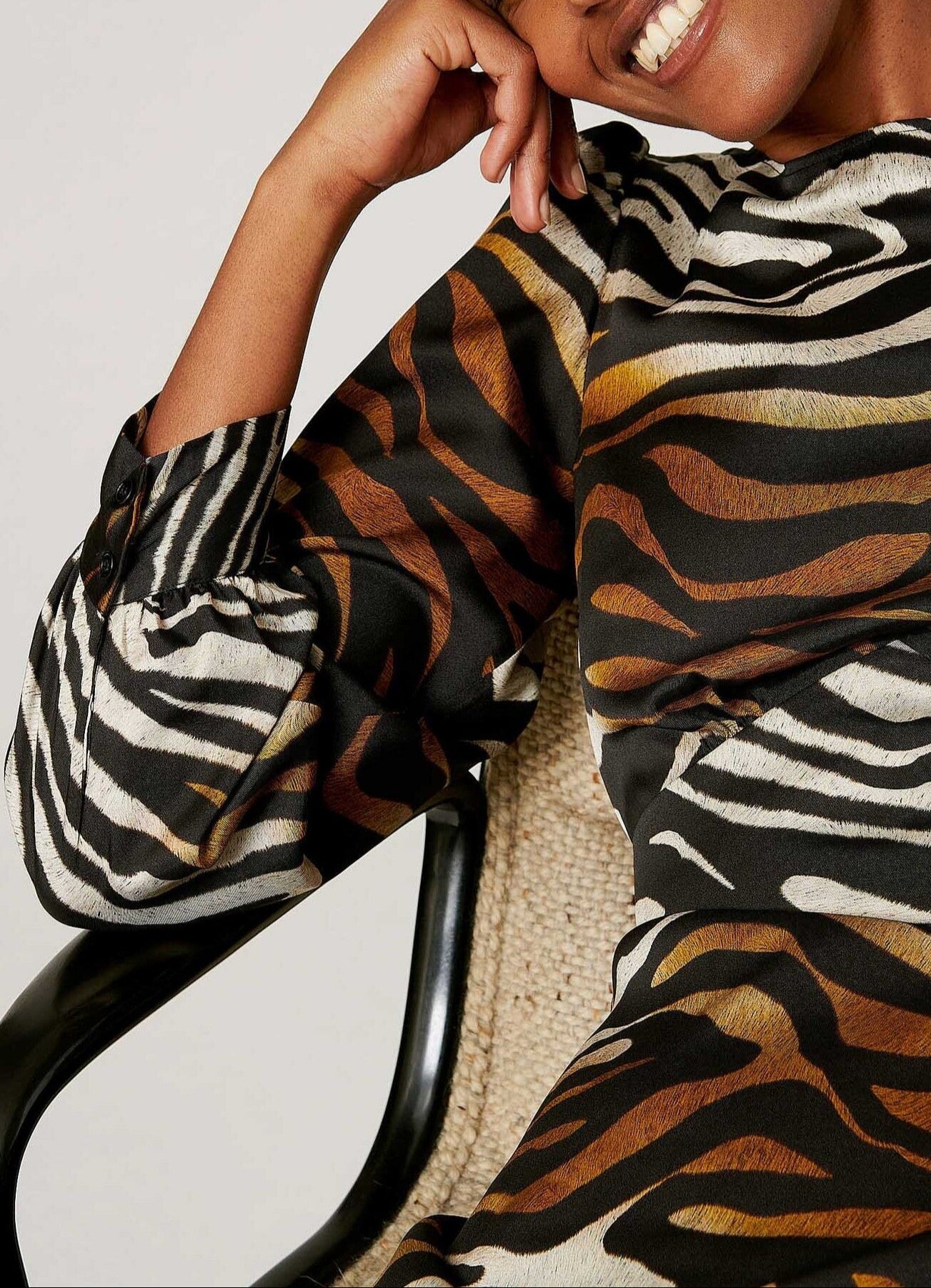 Robe Renette ajustée noire imprimé zèbre en viscose Faume - seconde main