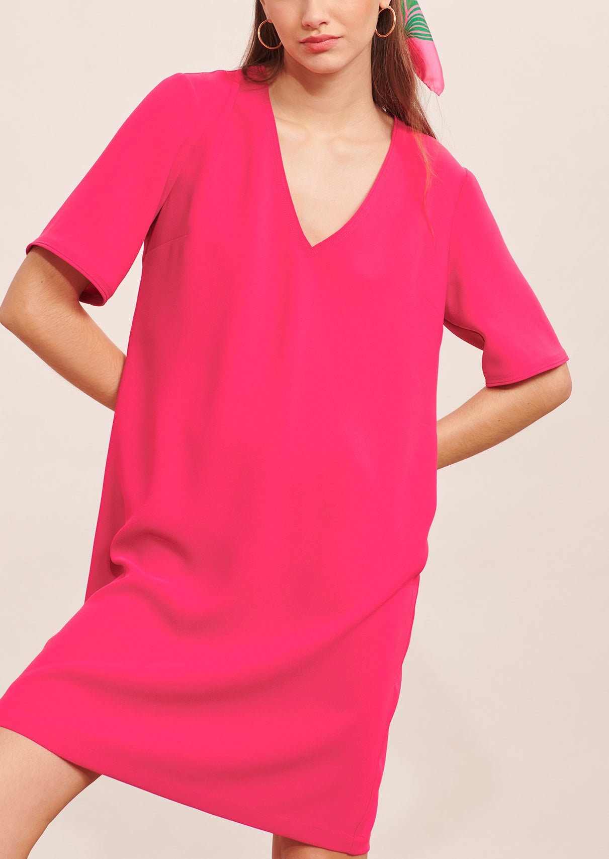 Robe Ruban rose fuchsia en crêpe Faume - seconde main