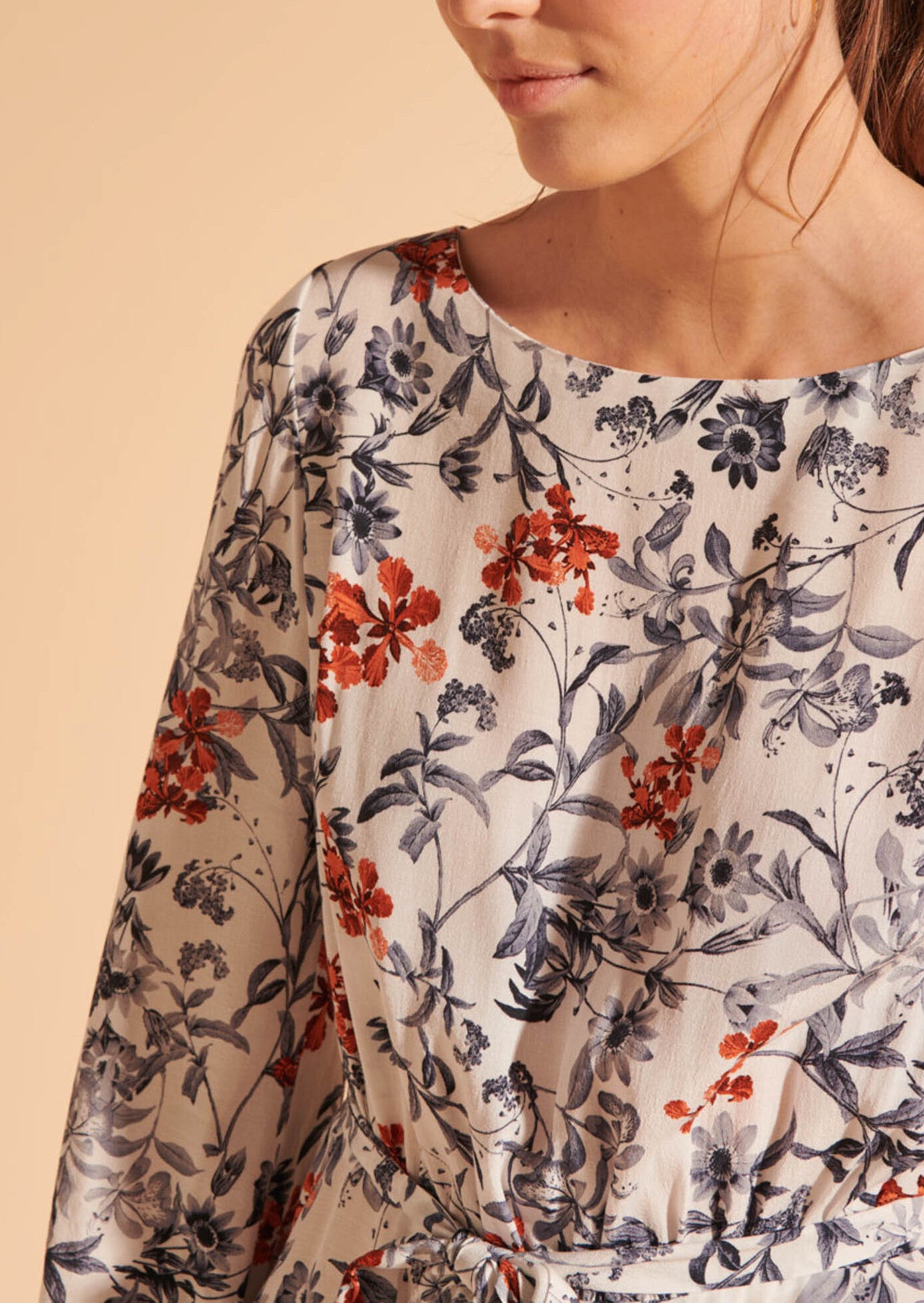 Robe longue Rilly en viscose imprimé fleurs japonaises Faume - seconde main