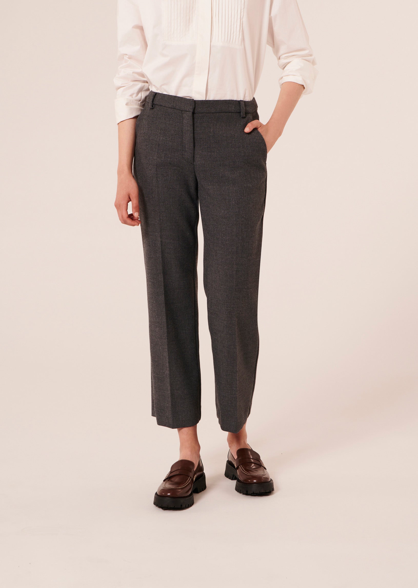 Pantalon Pampille gris en laine tailleur Faume - seconde main