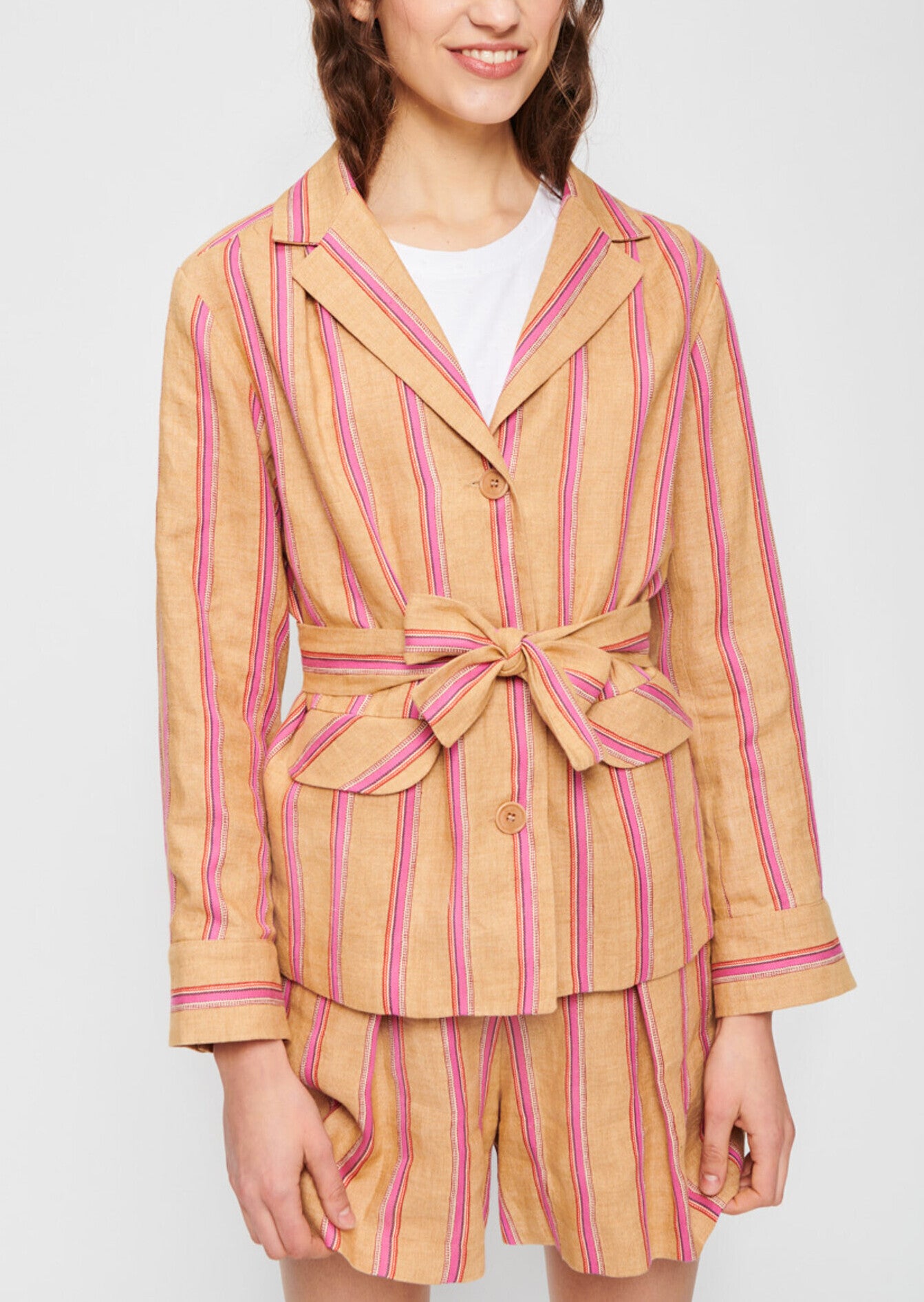 Veste en lin à rayures roses Faume - seconde main