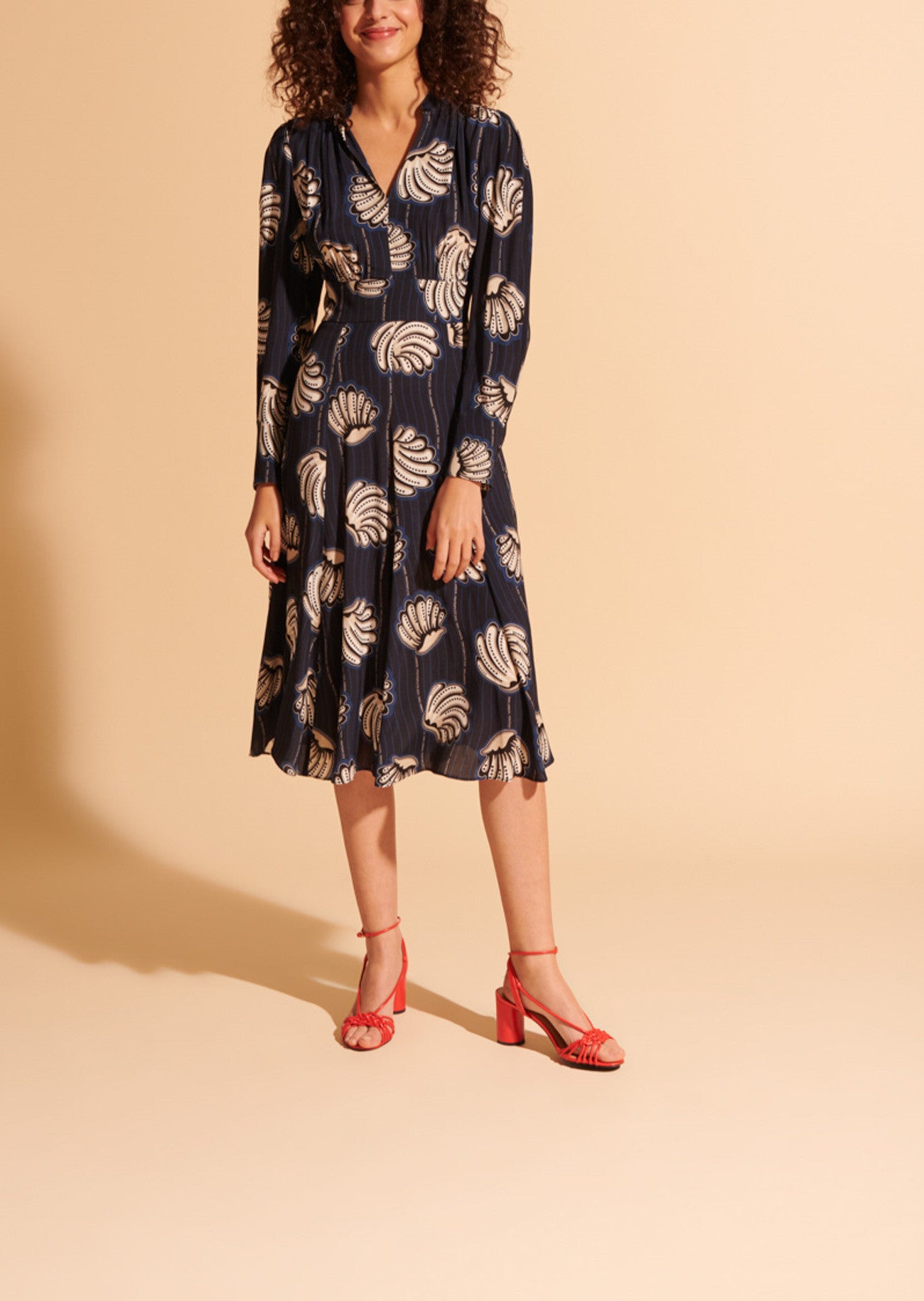 Robe Rio en viscose bleu nuit imprimé coquillages Faume - seconde main