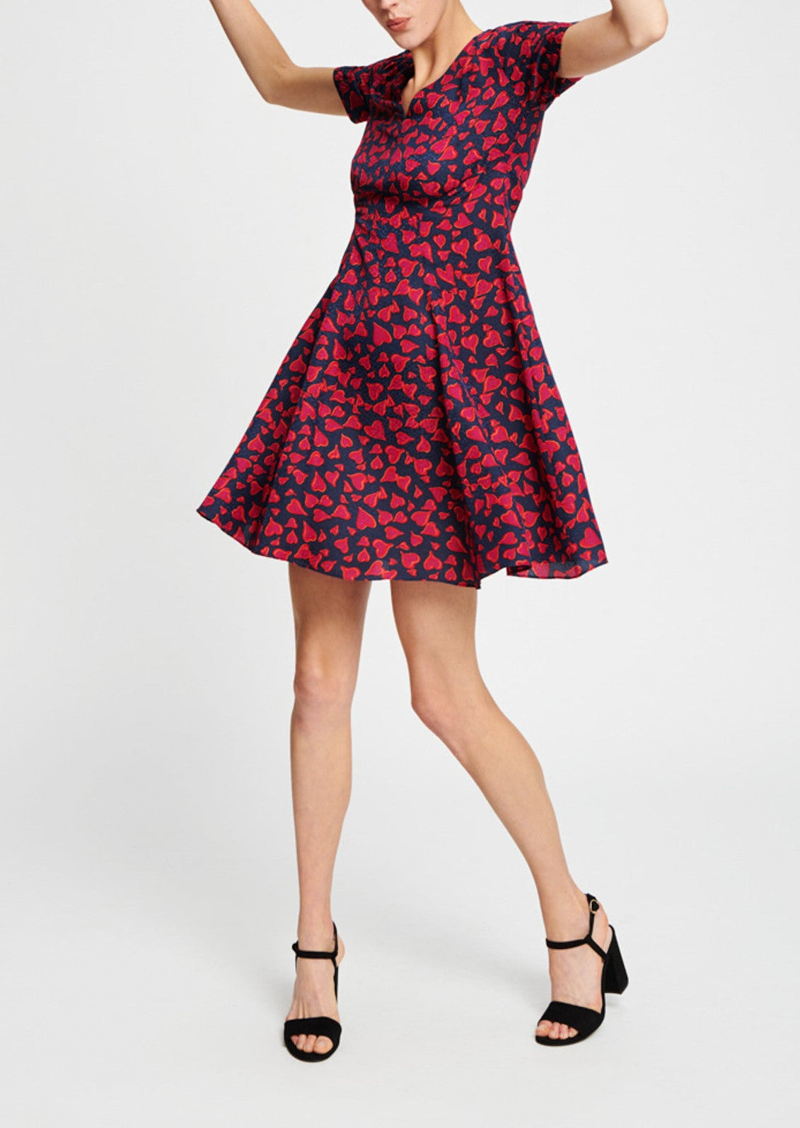 Robe courte bleu nuit motif cœurs rouges Faume - seconde main
