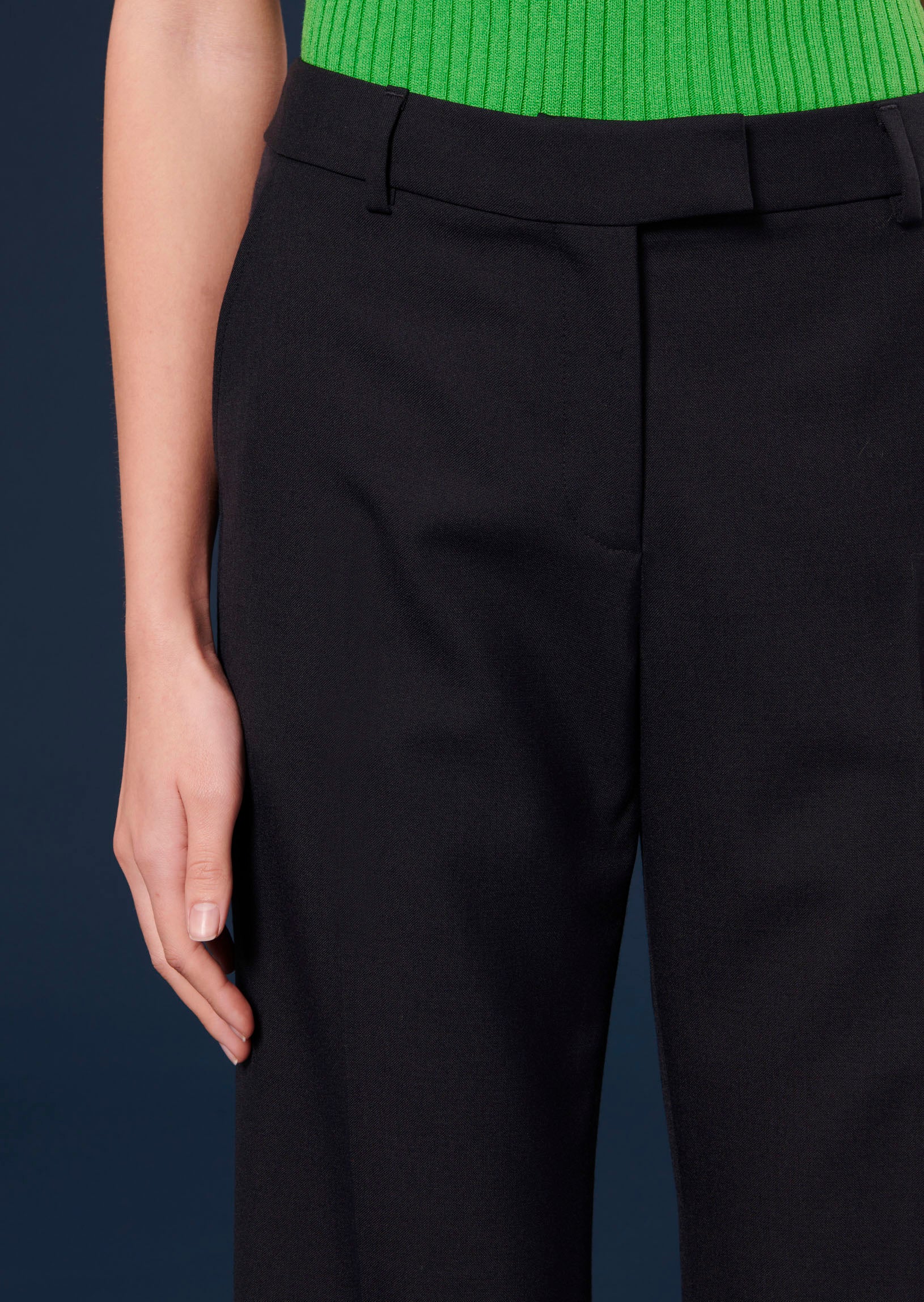 Pantalon Peter bleu nuit en laine froide Faume - seconde main