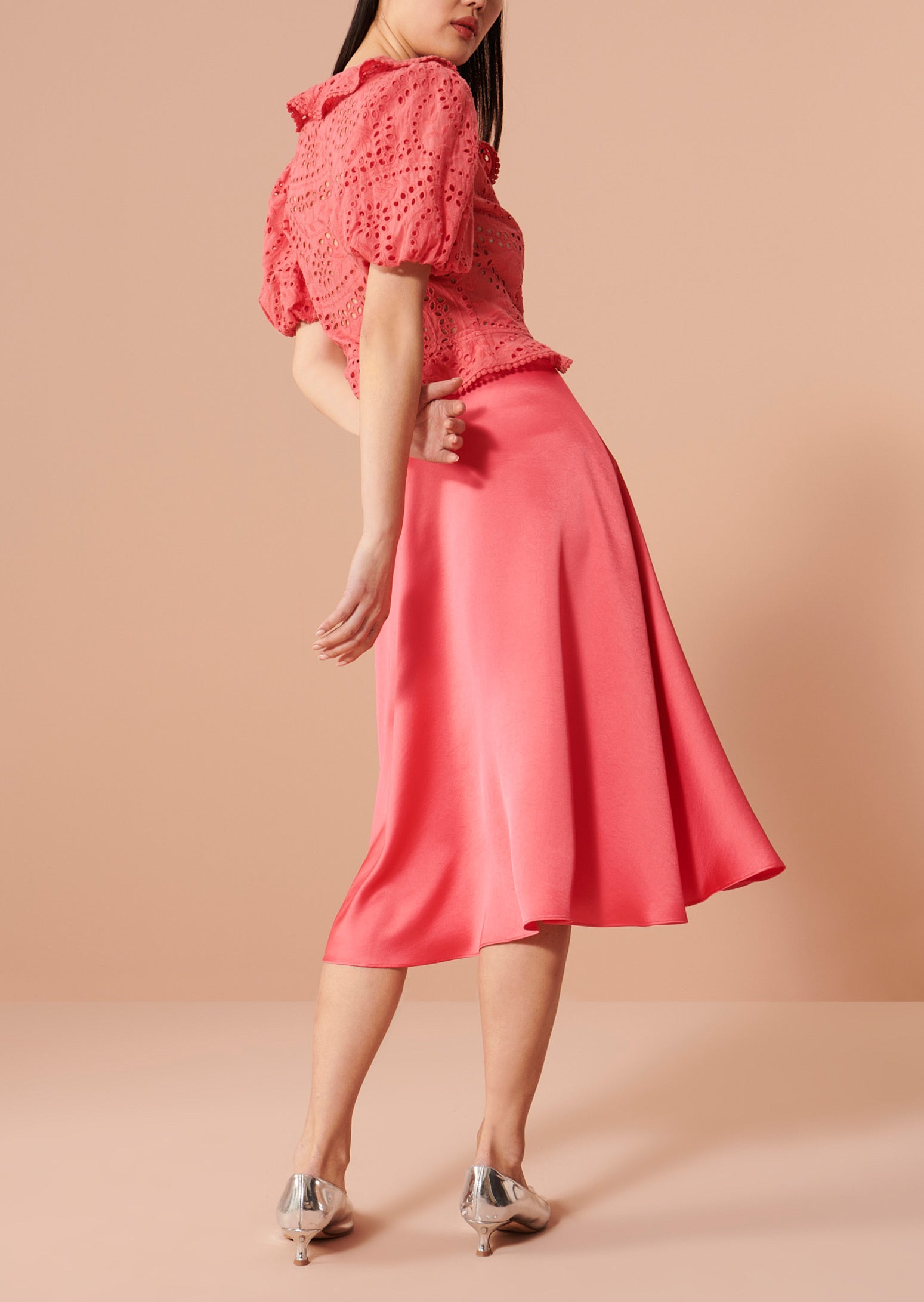 Jupe Jeannette rose fuschia en crêpe envers satin Faume - seconde main