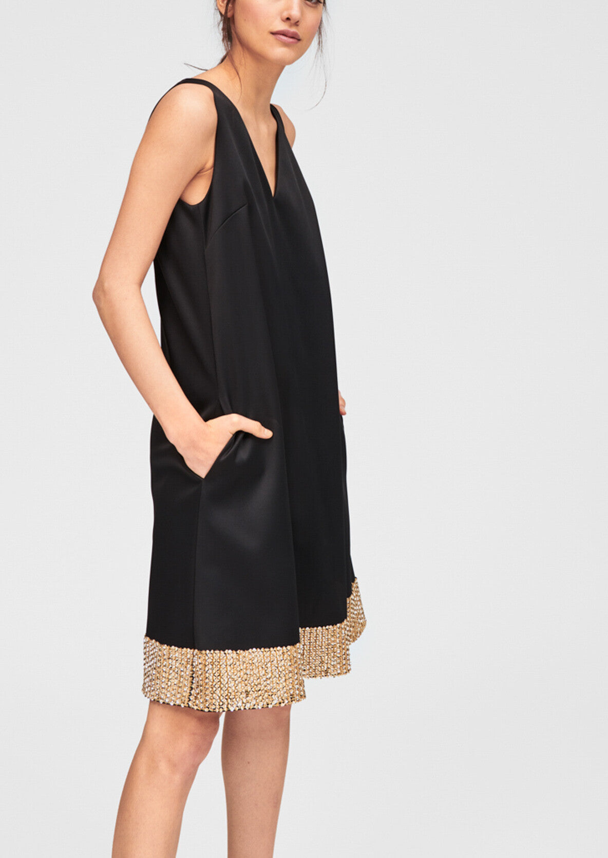 Robe noire évasée à sequins dorés Faume - seconde main