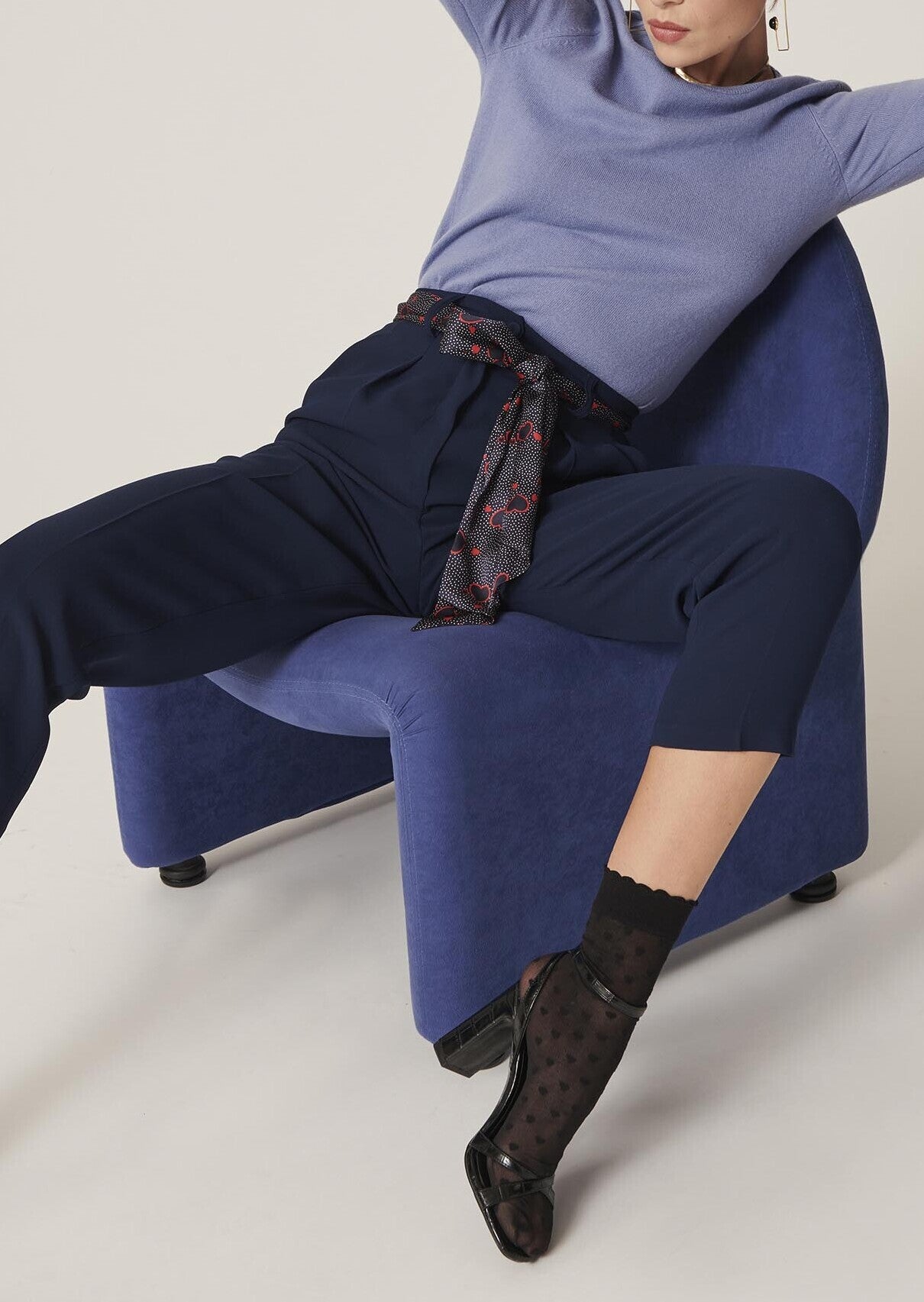 Pantalon Paga bleu nuit en crêpe Faume - seconde main