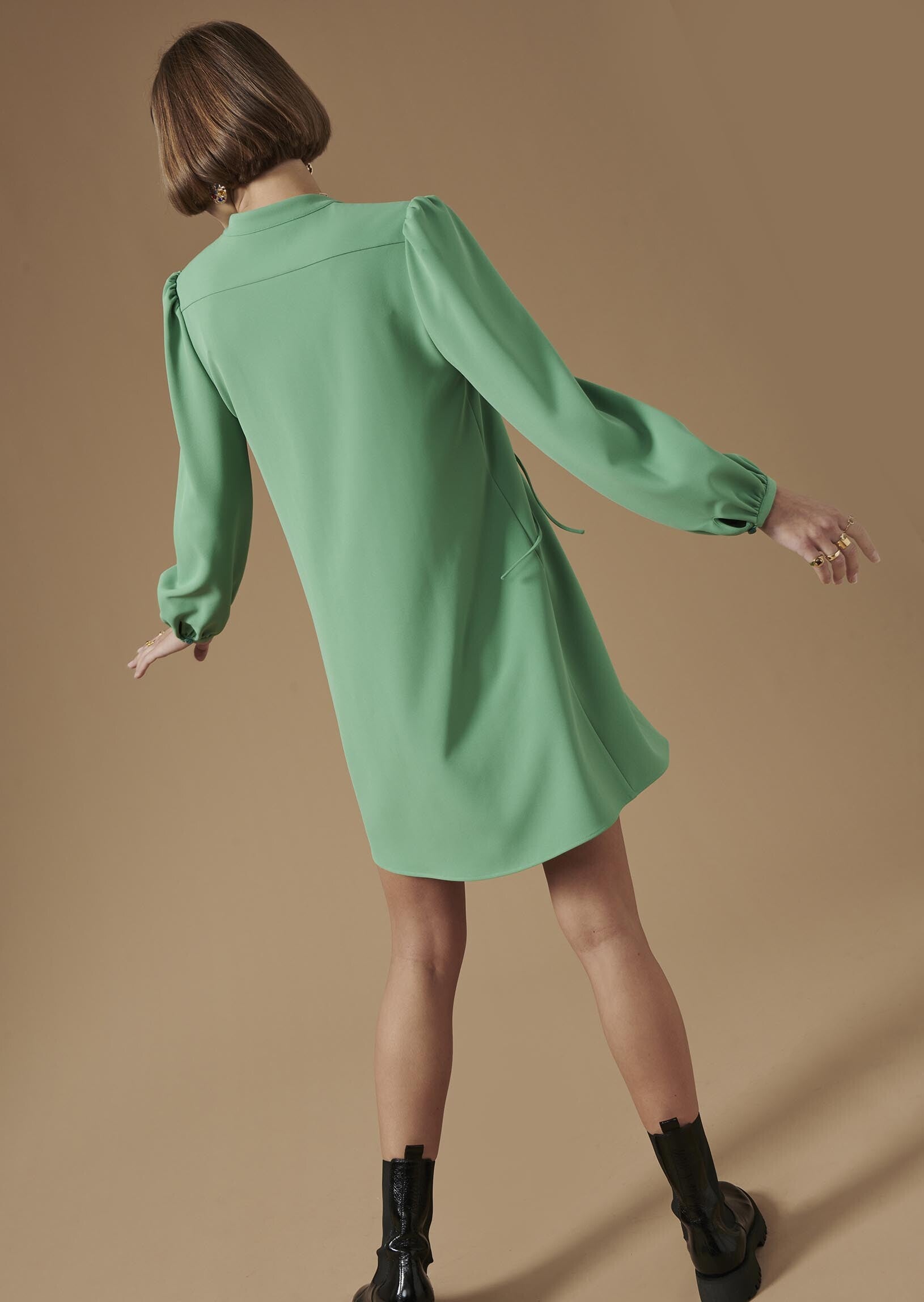 Robe Raiqa vert menthe en crêpe Faume - seconde main