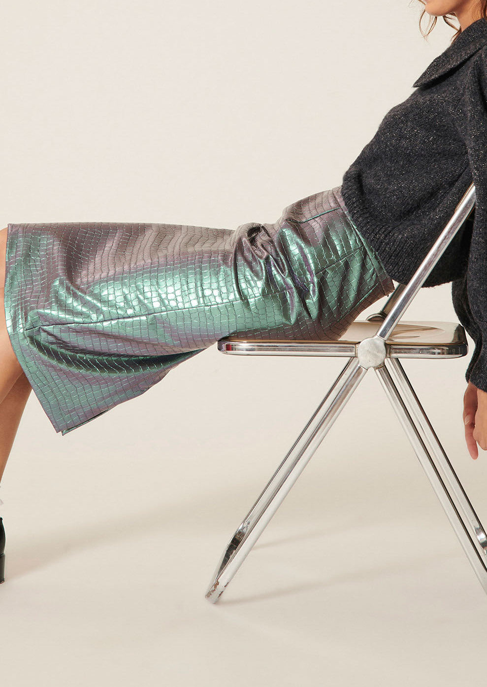 Jupe Jacquetta gris irisé imitation croco Faume - seconde main