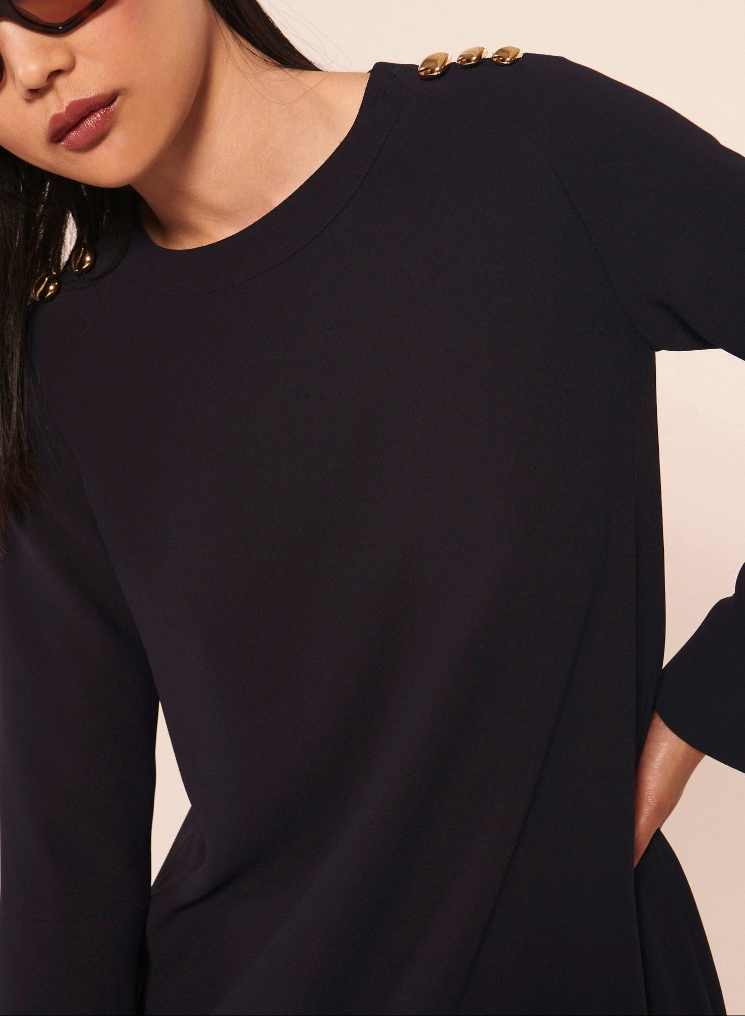 Robe Ruoda bleu nuit en crêpe Faume - seconde main