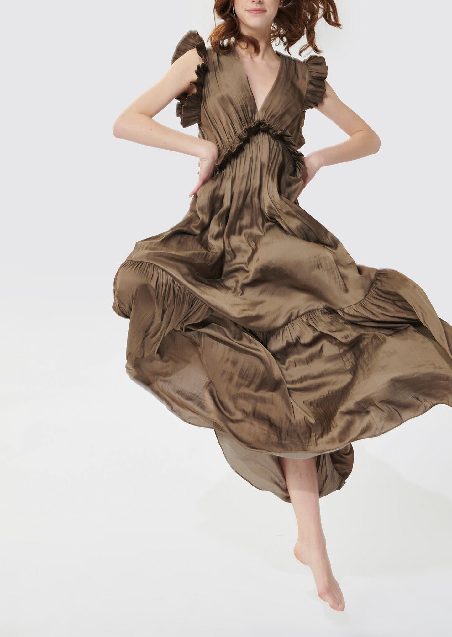 Robe Romi kaki en satin crinkle Faume - seconde main