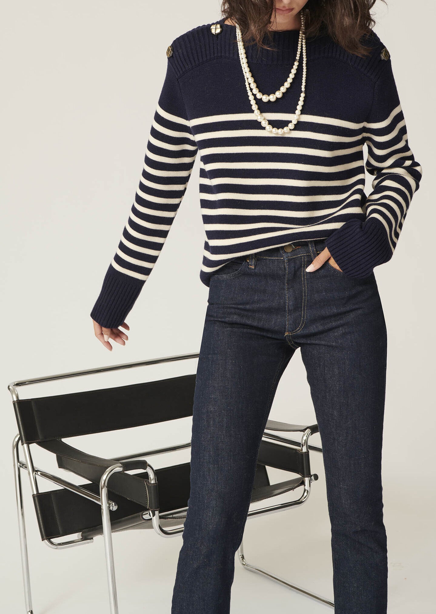 Pull Poete marinière bleu marine en laine Faume - seconde main