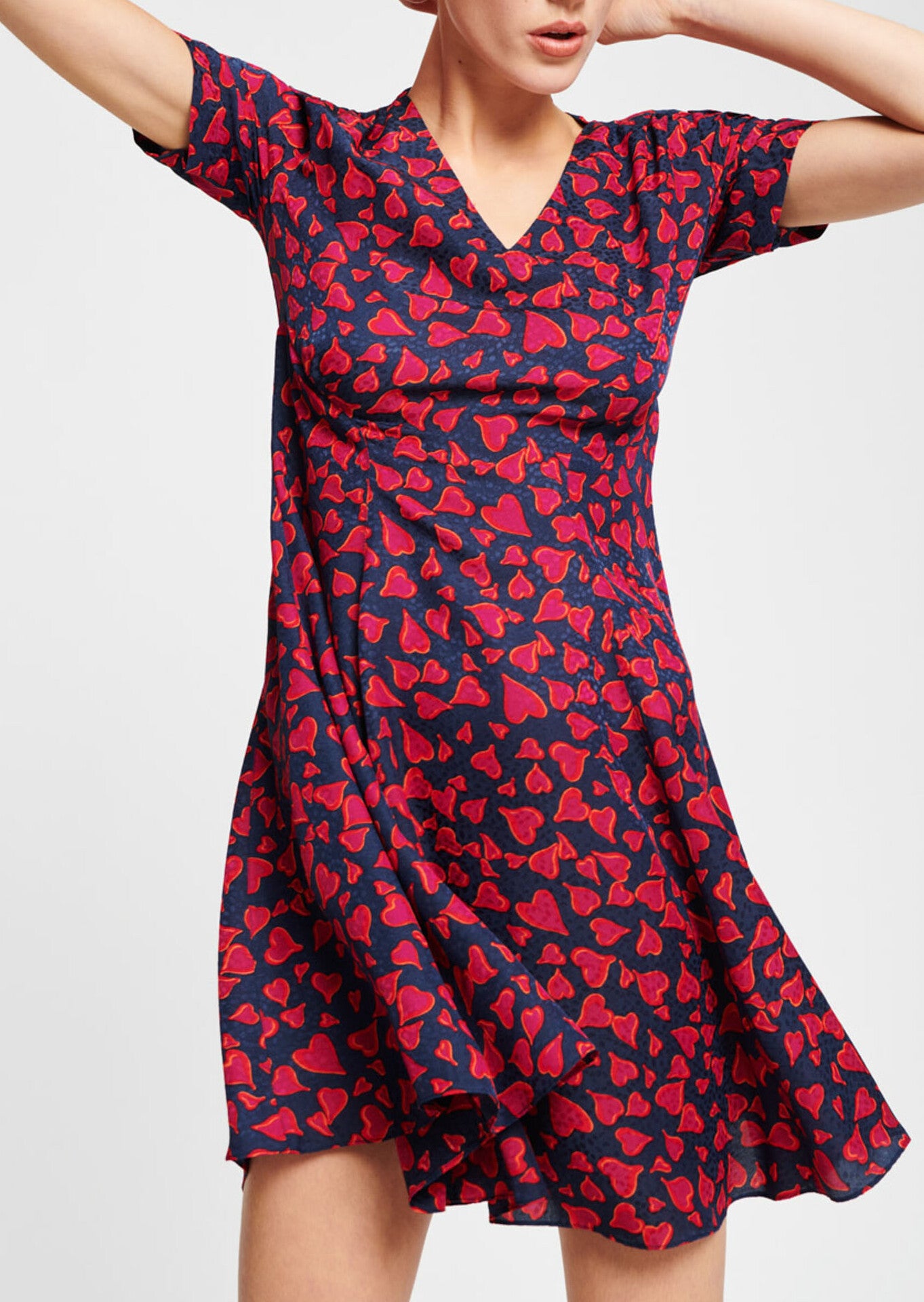 Robe courte bleu nuit motif cœurs rouges Faume - seconde main
