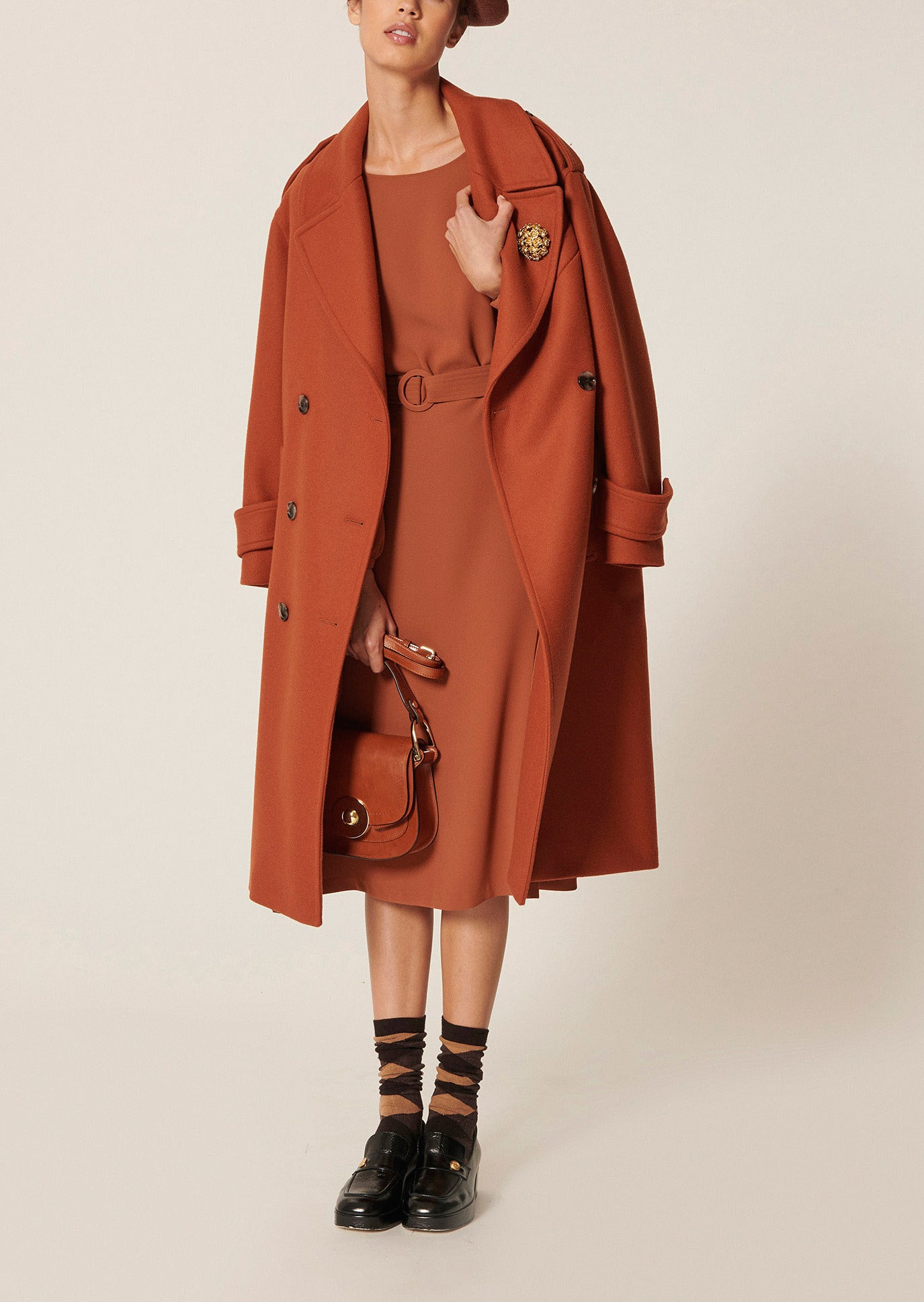 Robe Rillyta marron en crêpe Faume - seconde main