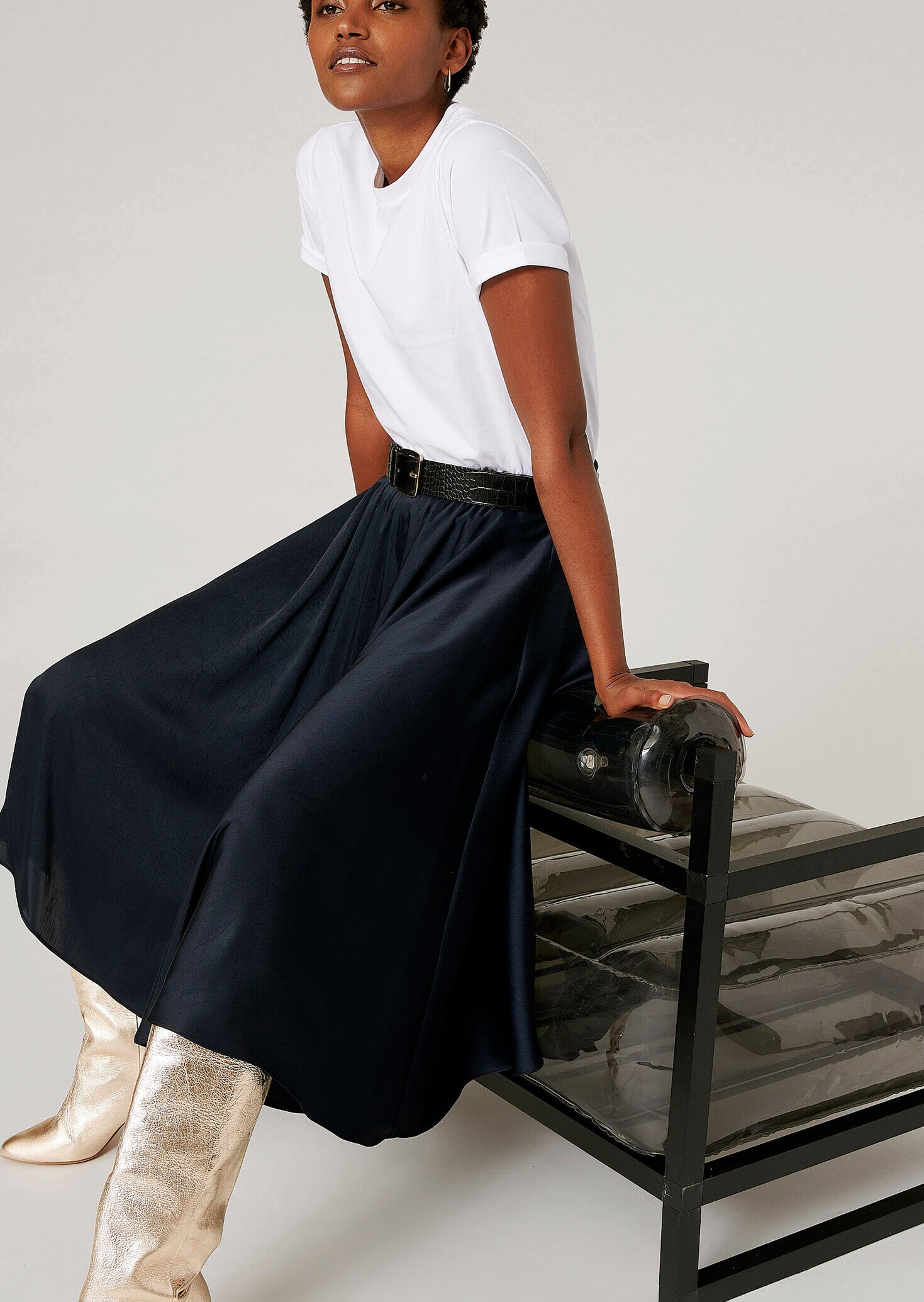 Jupe longue Jolande bleu nuit en satin crinkle Faume - seconde main