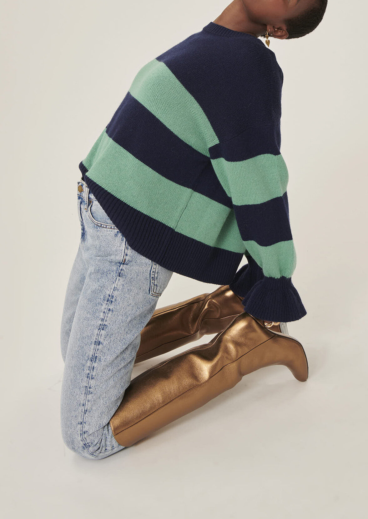 Pull Parme bleu marine rayé vert en merinos et cachemire Faume - seconde main