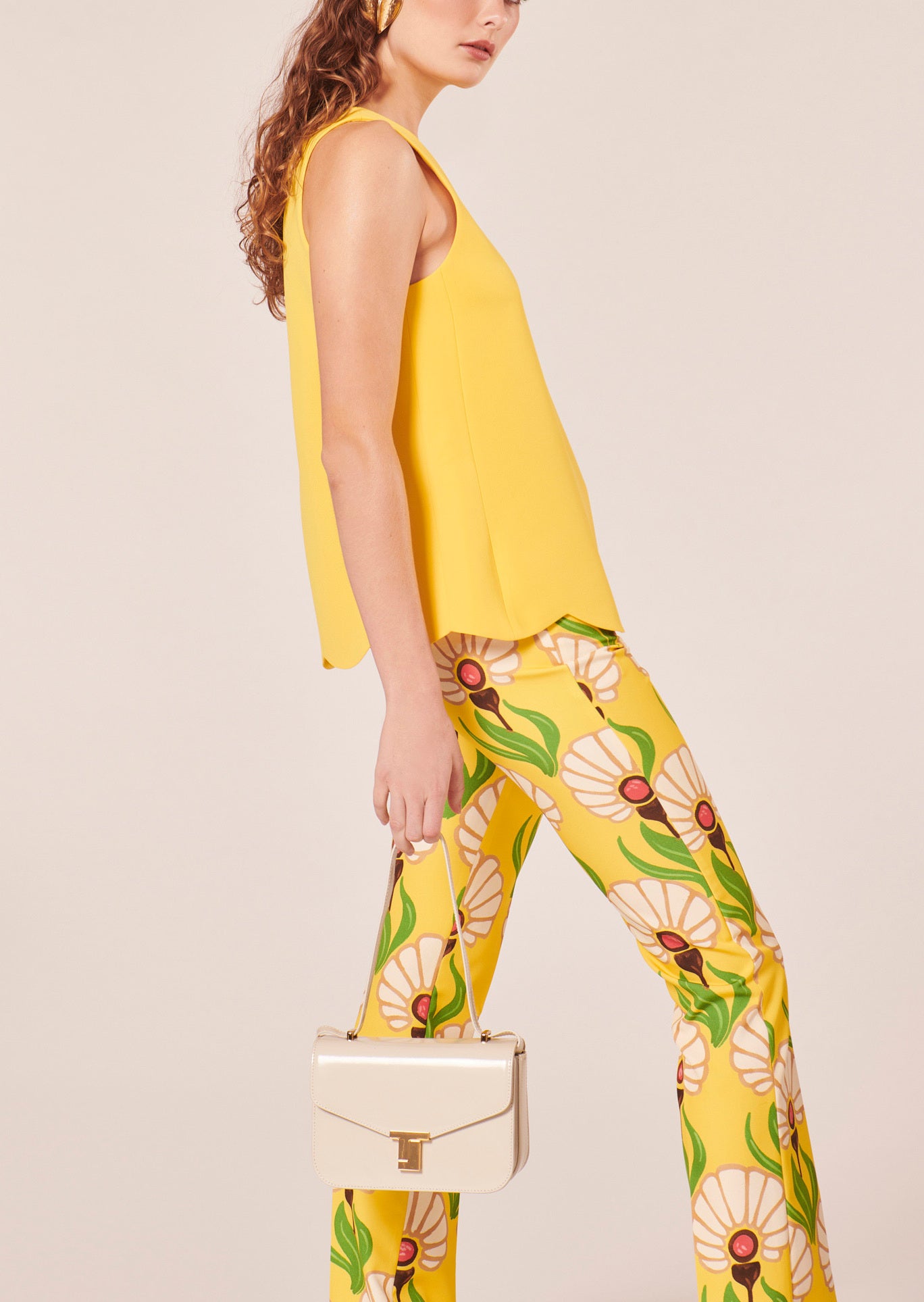 Top Tabo jaune en crêpe Faume - seconde main