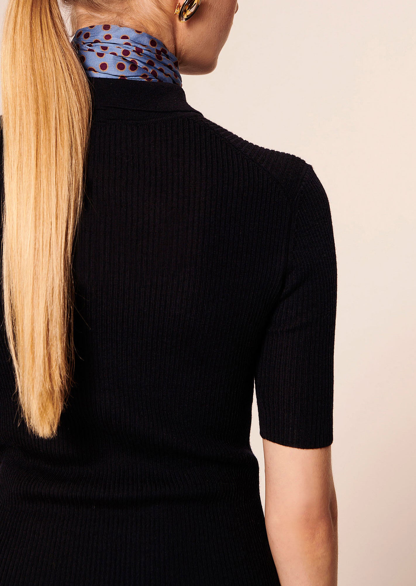 Pull Pam bleu nuit en laine merino Faume - seconde main