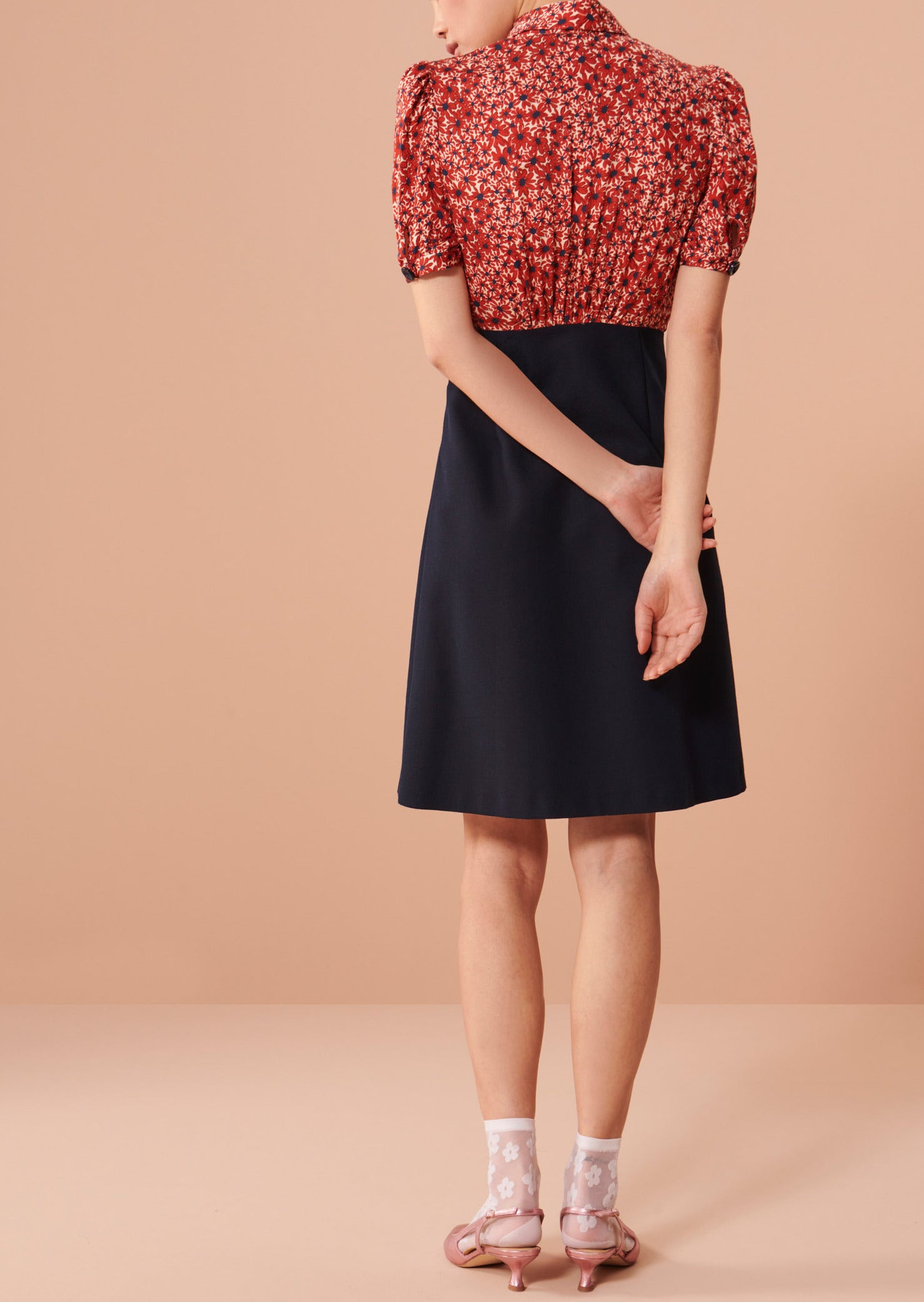 Robe Rueva rouge imprimé petites fleurs Faume - seconde main