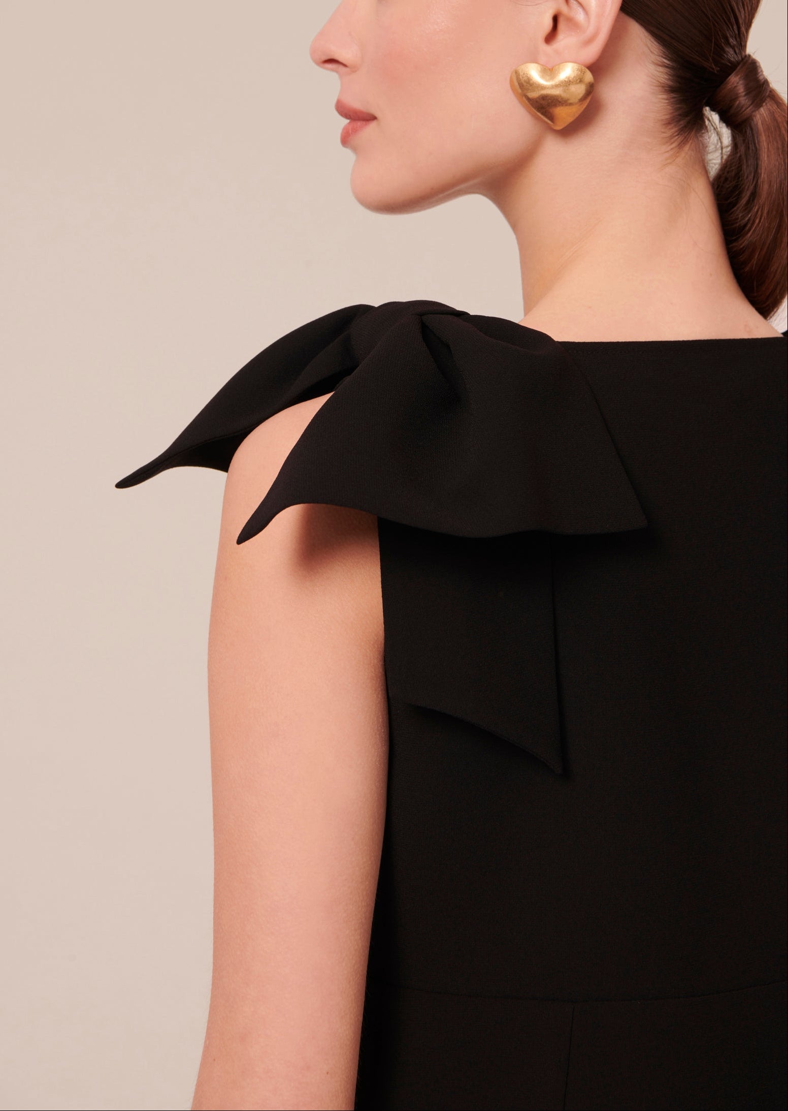 Robe Remarquable noire en crêpe Faume - seconde main