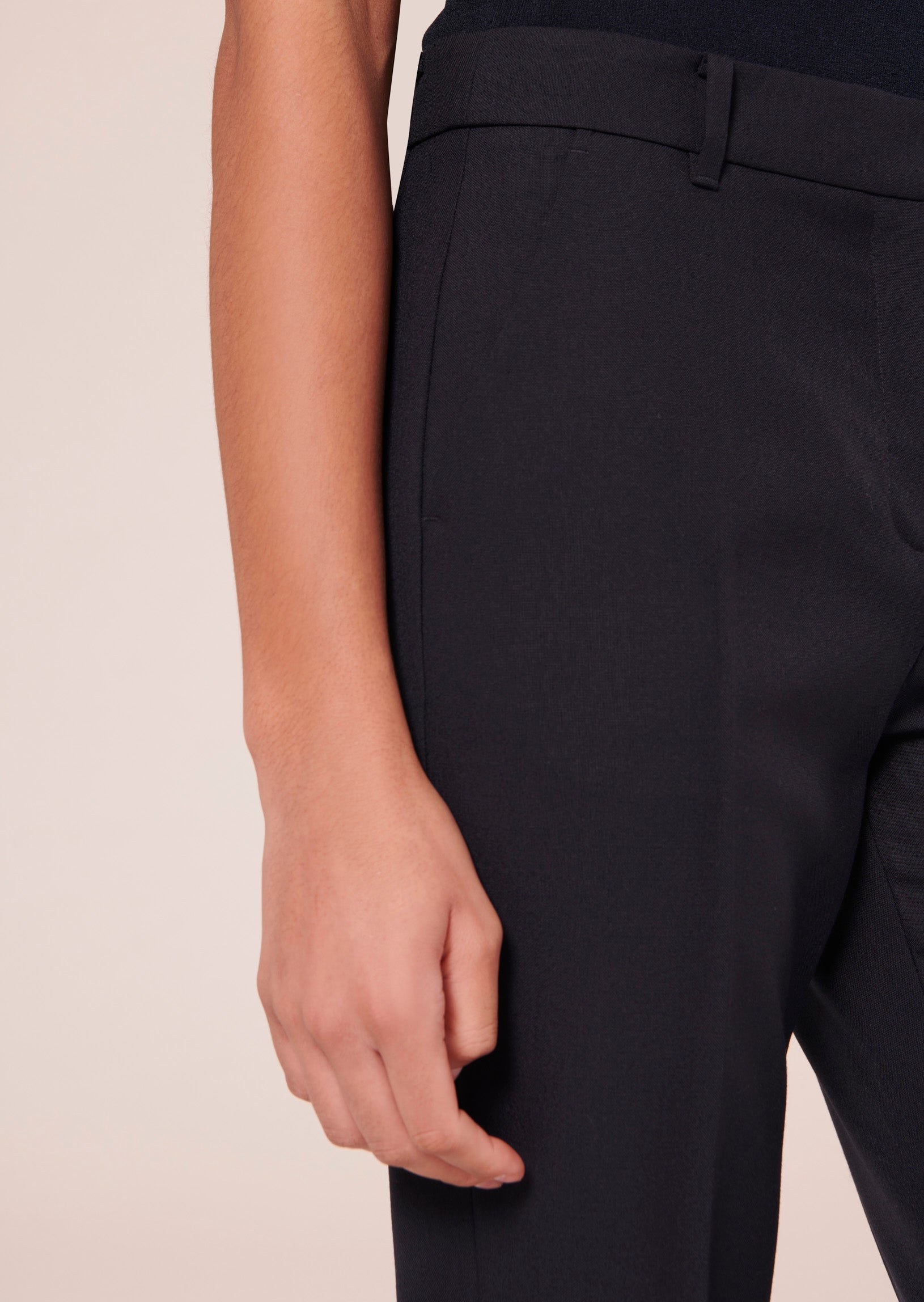 Pantalon Philippa bleu nuit en laine froide Faume - seconde main