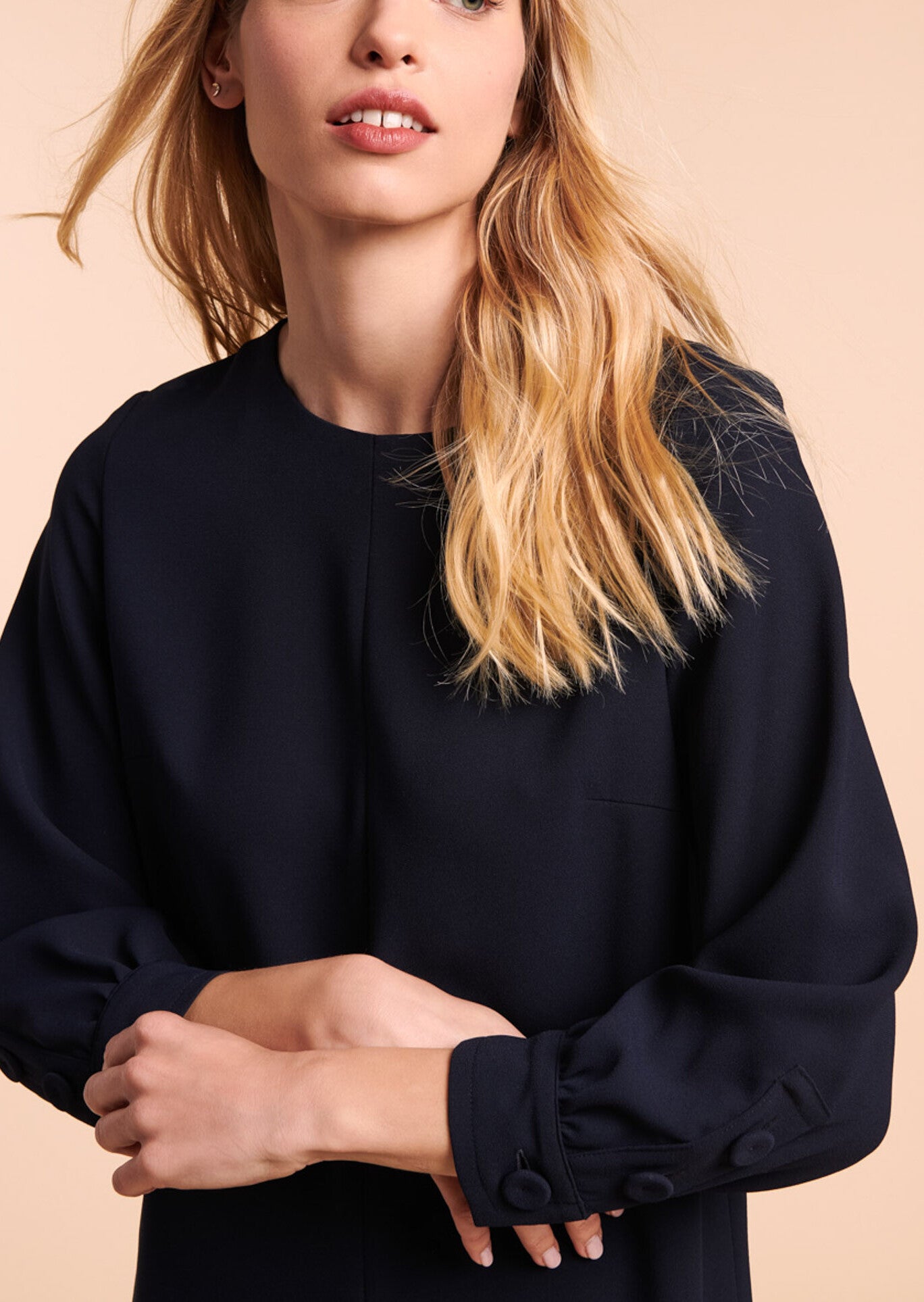 Robe Ryme bleu nuit manches boutonnées Faume - seconde main