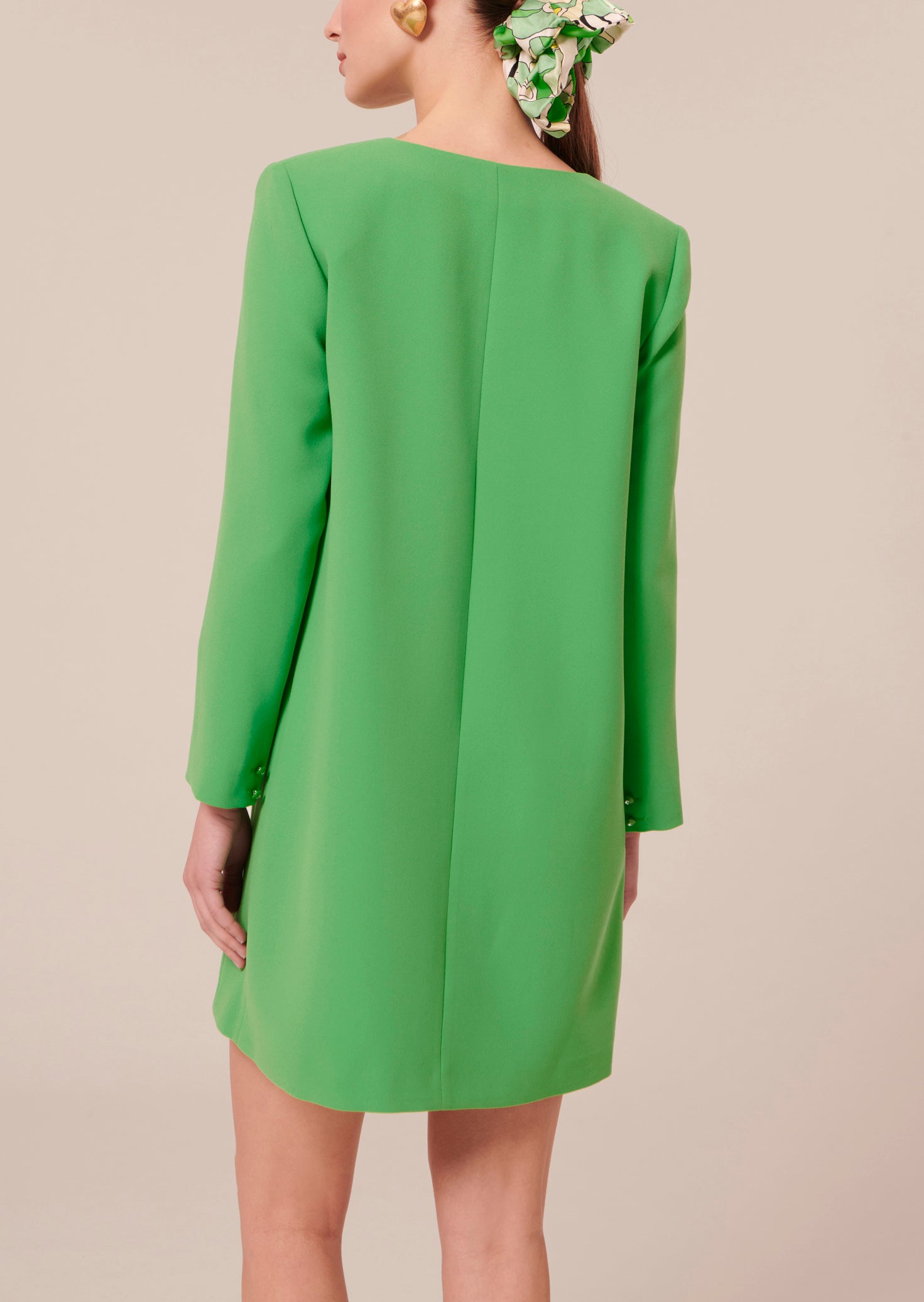 Robe Rhea verte en crêpe Faume - seconde main