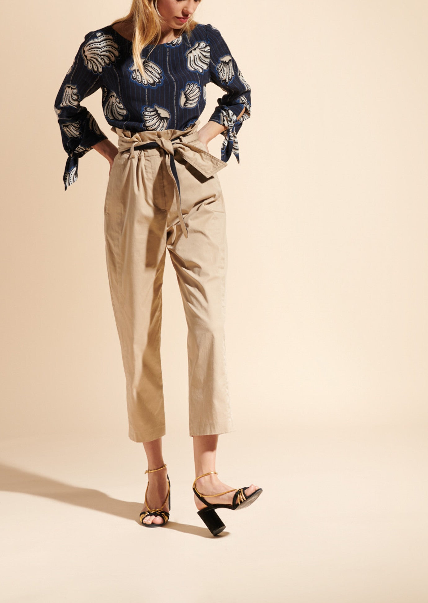 Top Thylane en viscose bleu nuit imprimé coquillages Faume - seconde main