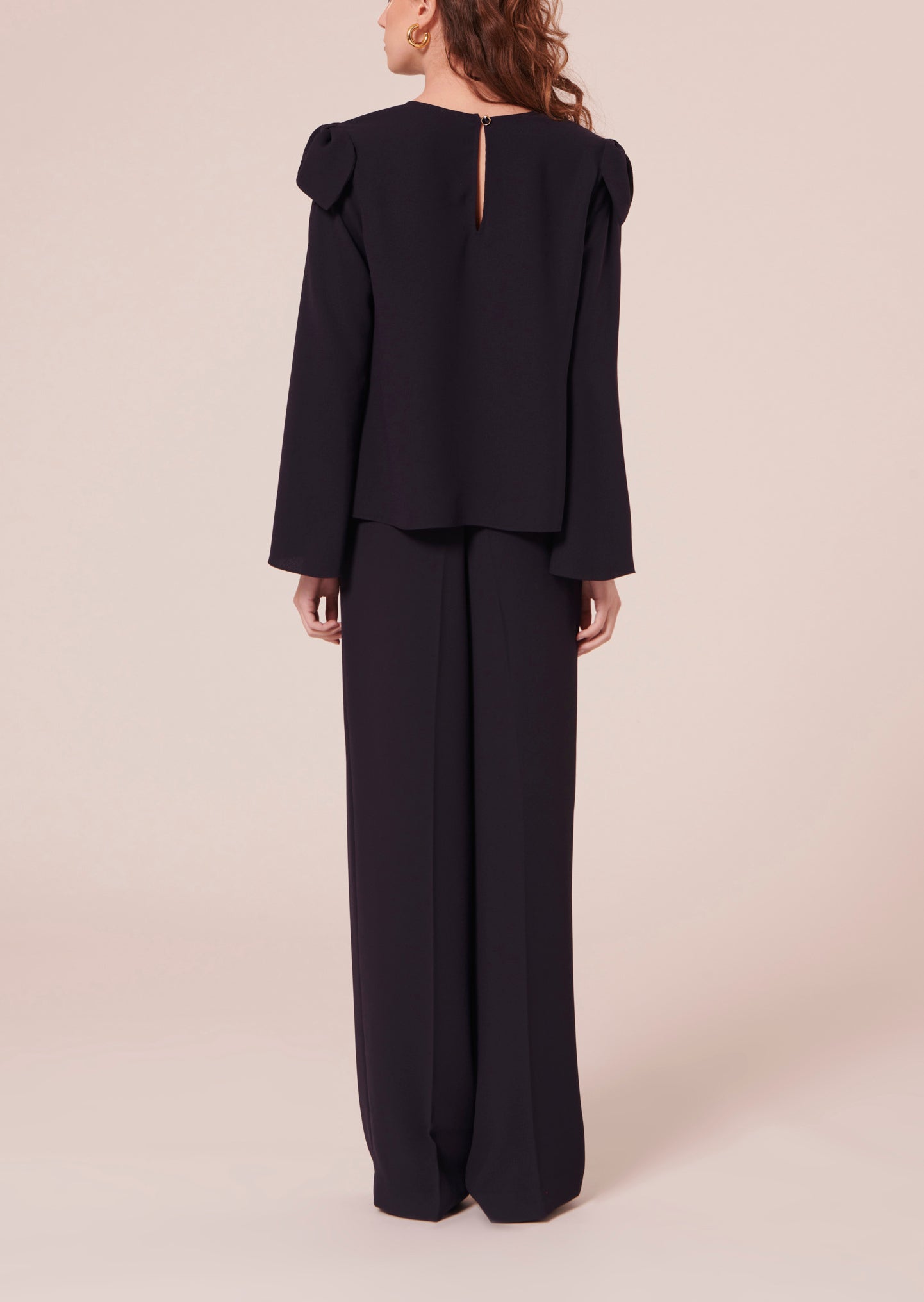 Top Tournesol bleu nuit en crêpe Faume - seconde main